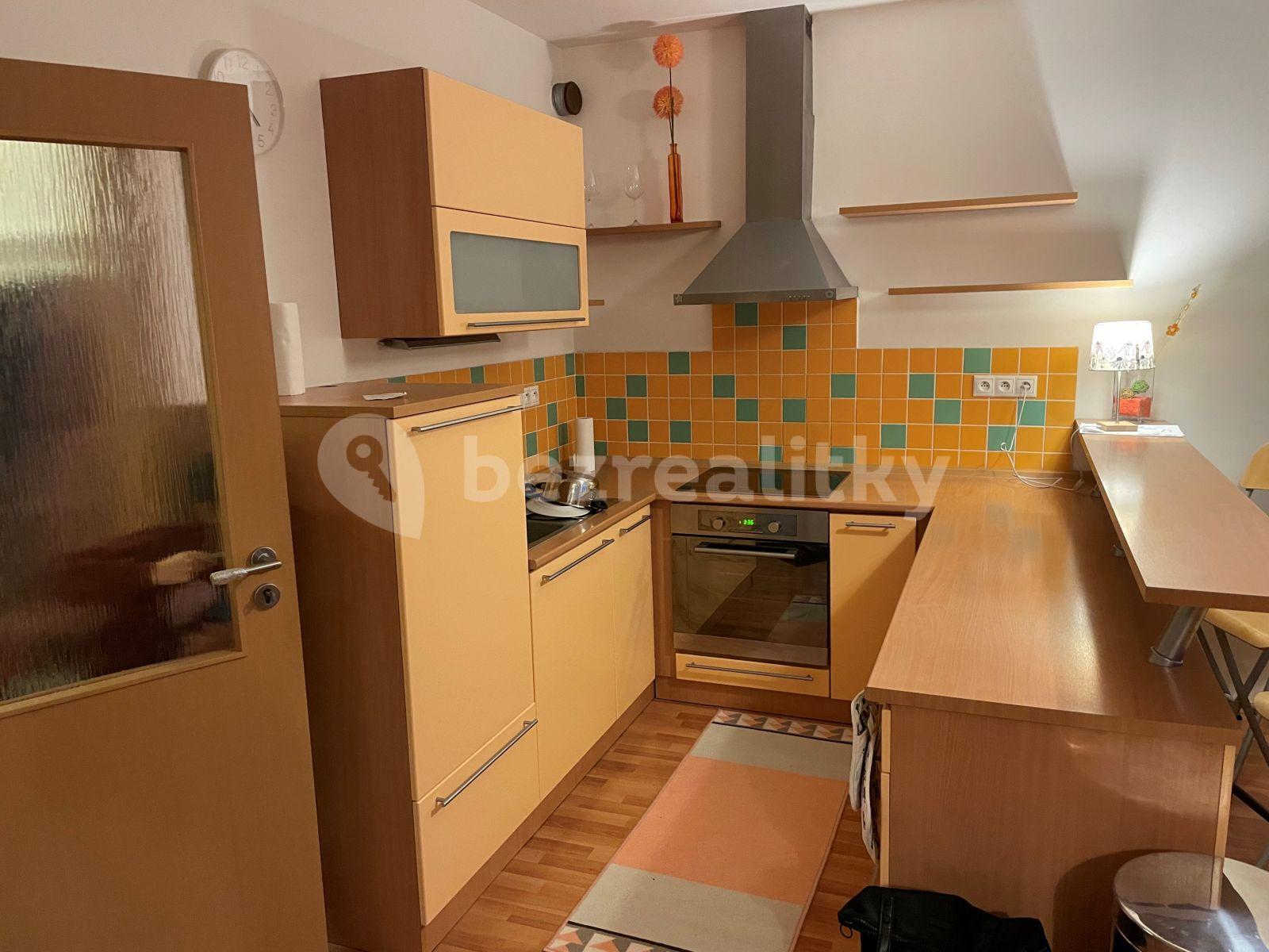 Pronájem bytu 1+kk 38 m², Mikulova, Praha, Praha