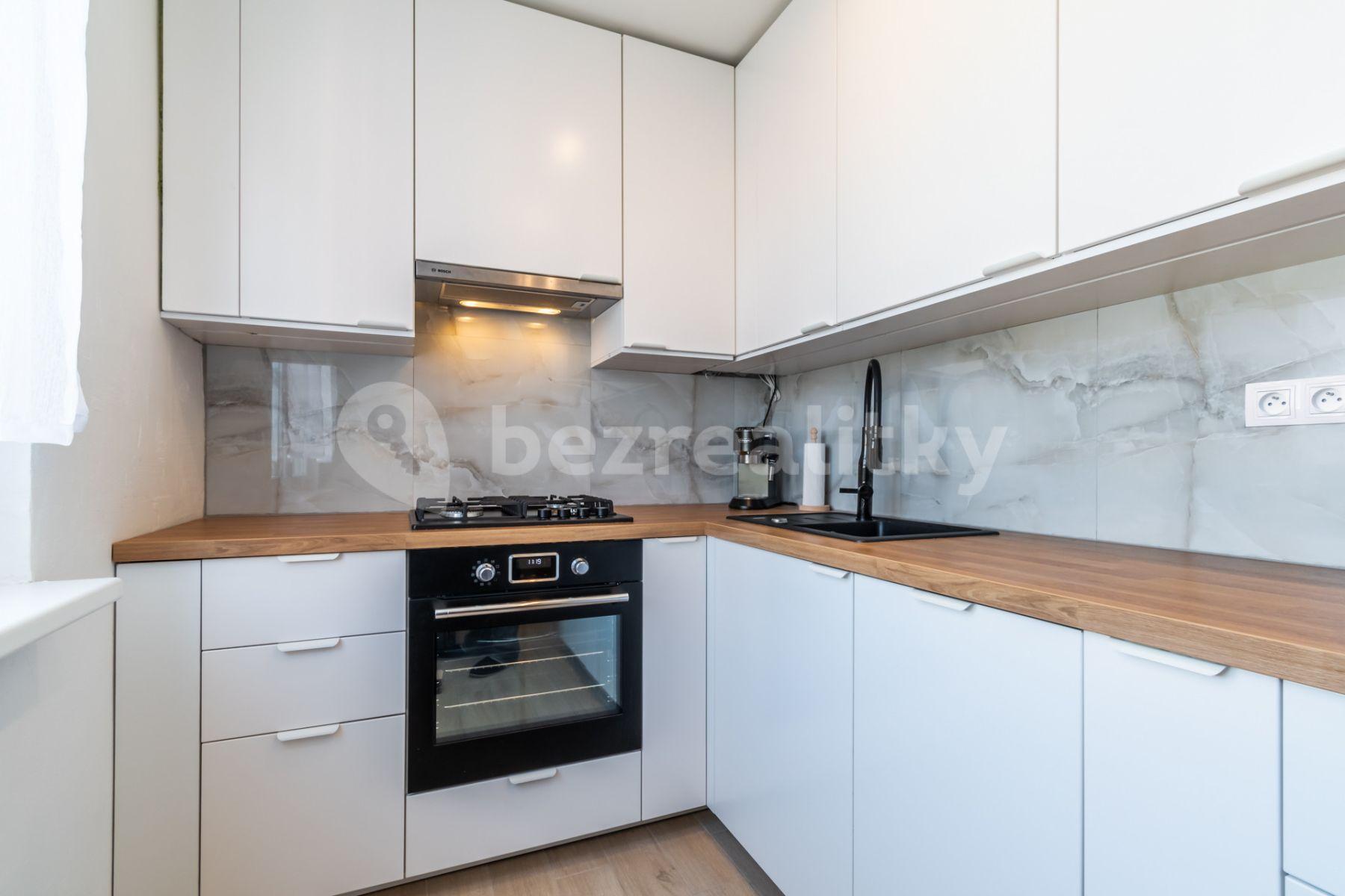 Pronájem bytu 2+1 55 m², Nad Vodovodem, Praha, Praha