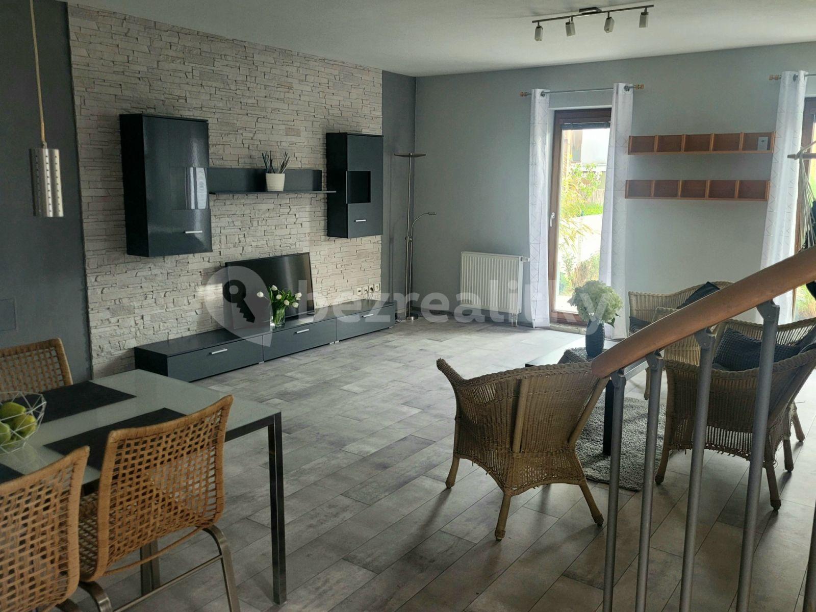 Pronájem domu 96 m², pozemek 380 m², Ostružinová, Černošice, Středočeský kraj