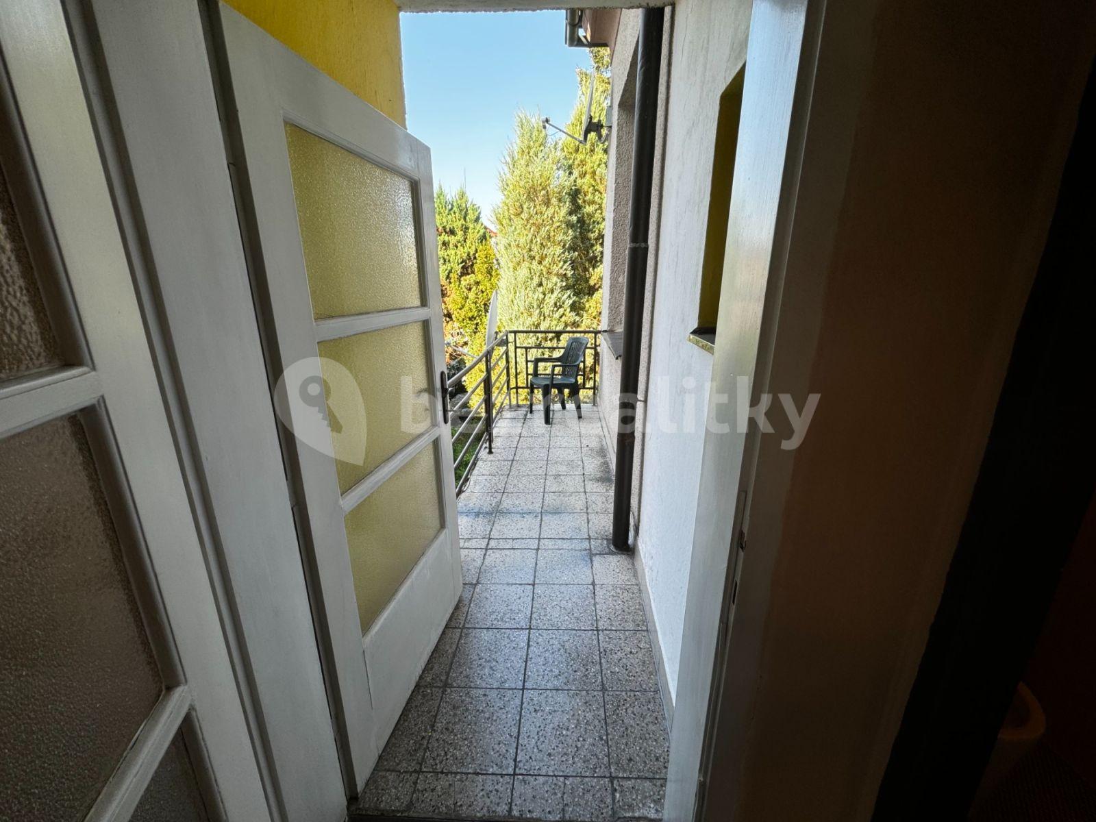 Pronájem bytu 2+1 60 m², Nádražní, Žamberk, Pardubický kraj