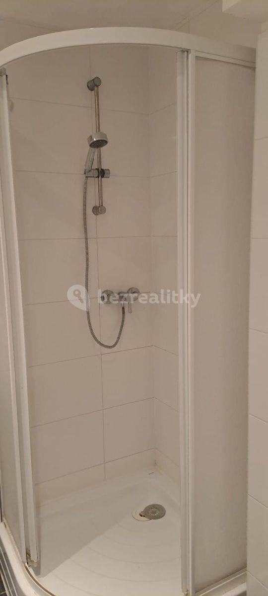 Prodej bytu 3+1 60 m², Harrachovská, Praha, Praha