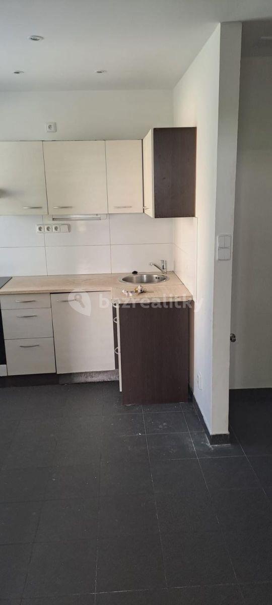 Prodej bytu 3+1 60 m², Harrachovská, Praha, Praha