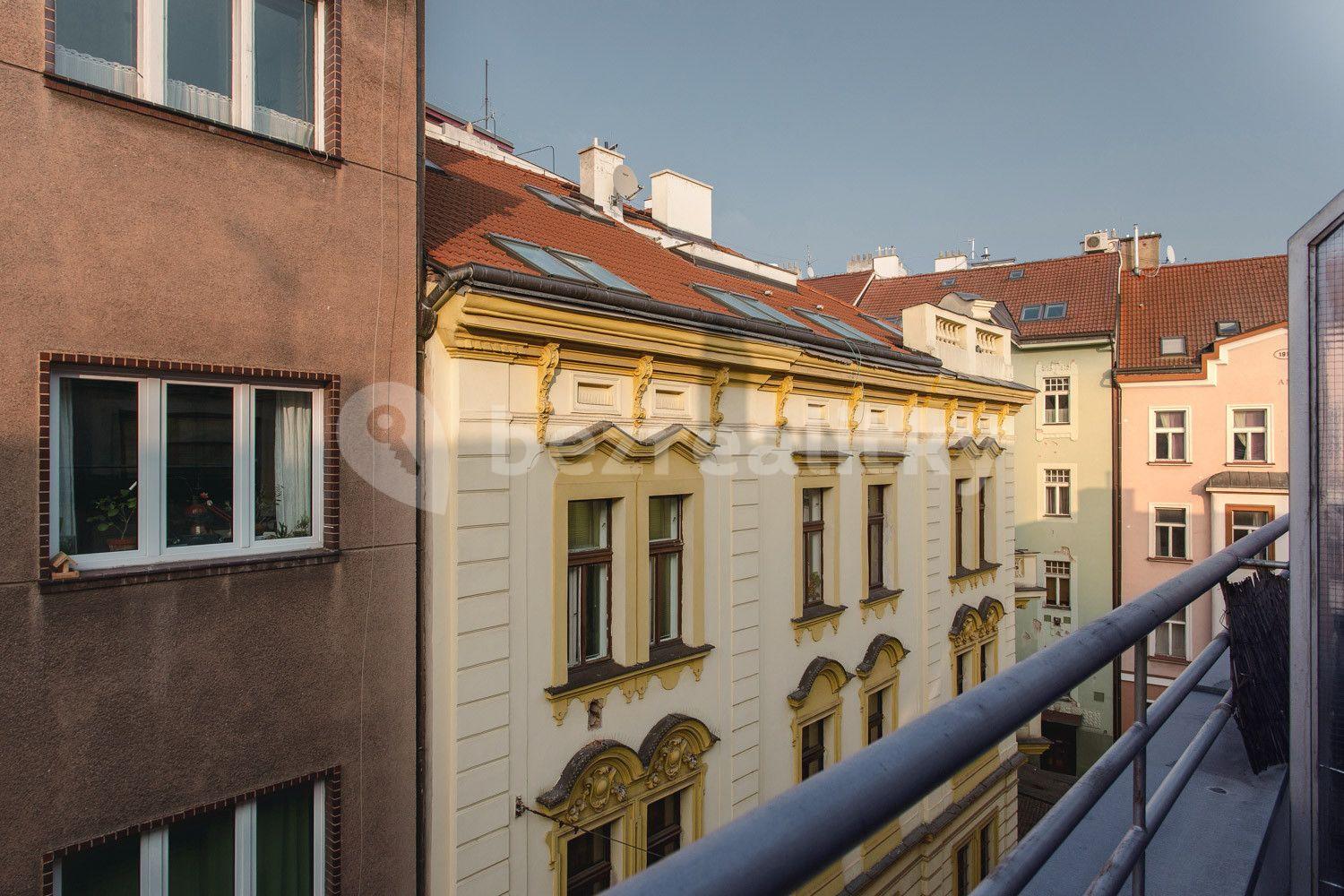 Pronájem bytu 1+kk 28 m², Kozácká, Praha, Praha