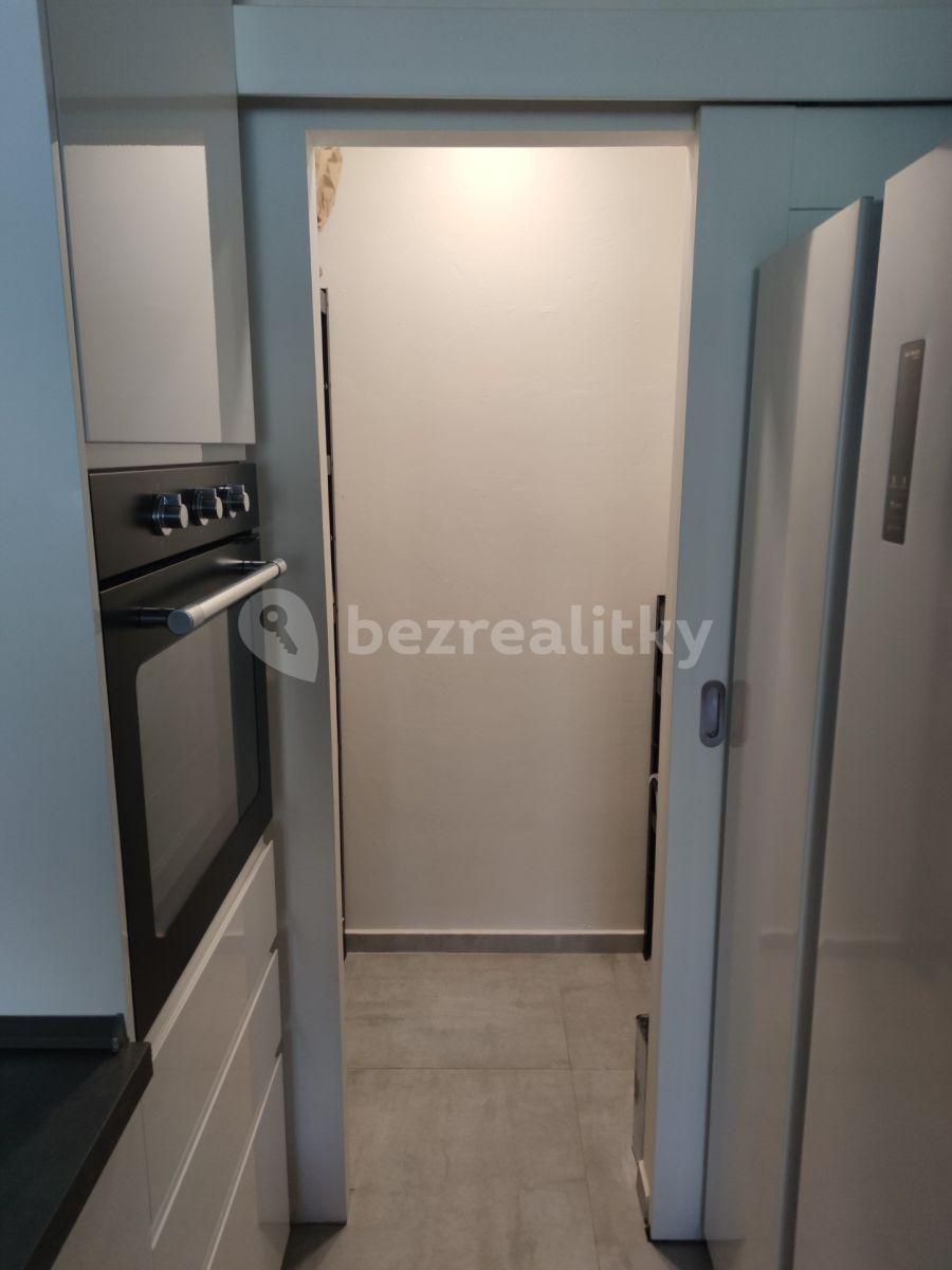 Pronájem bytu 3+kk 68 m², Janovská, Praha, Praha