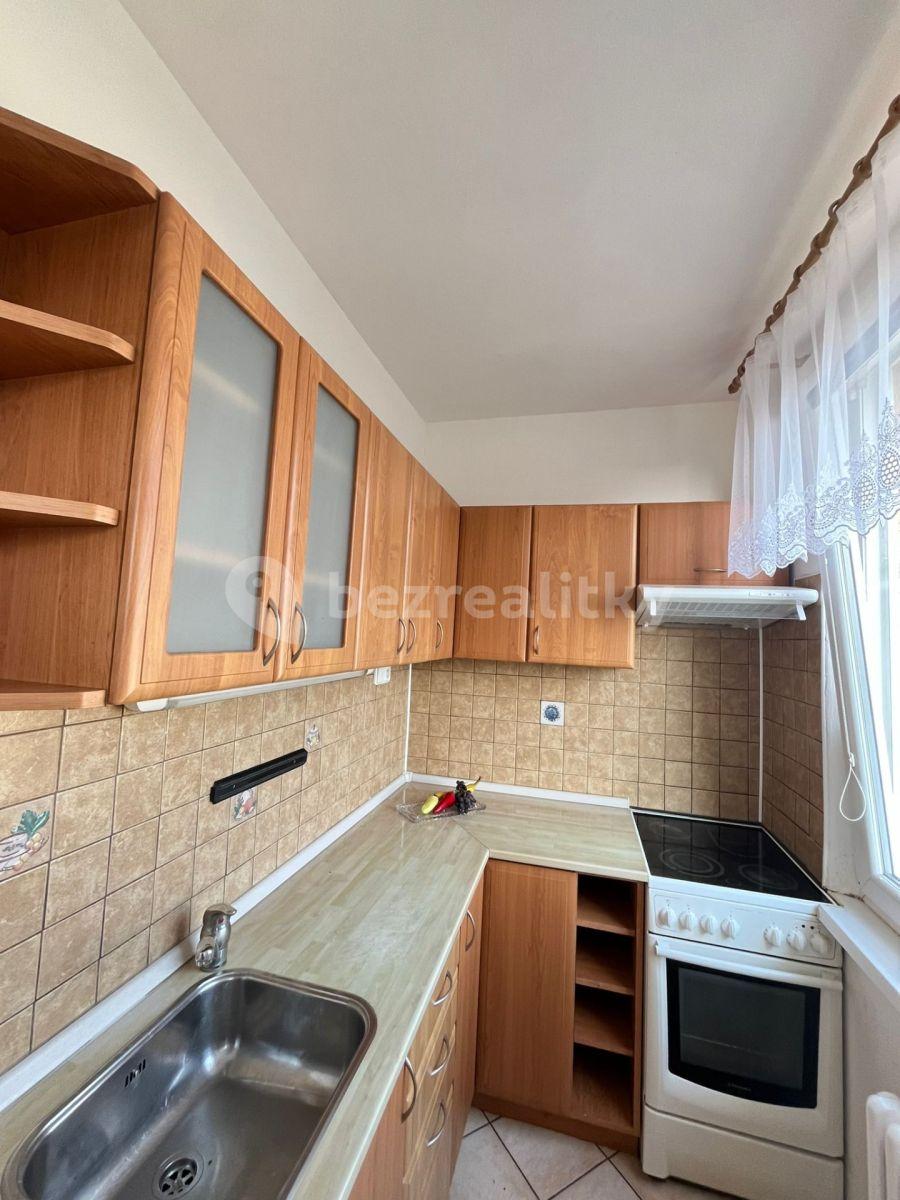 Pronájem bytu 1+kk 30 m², Matúškova, Praha, Praha