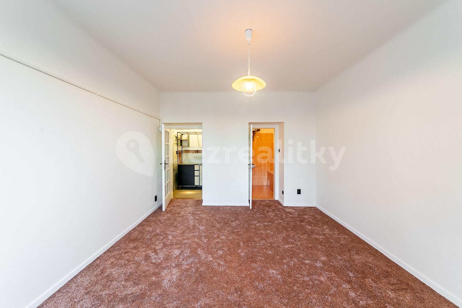 Prodej bytu 1+kk 26 m², Šlikova, Praha, Praha