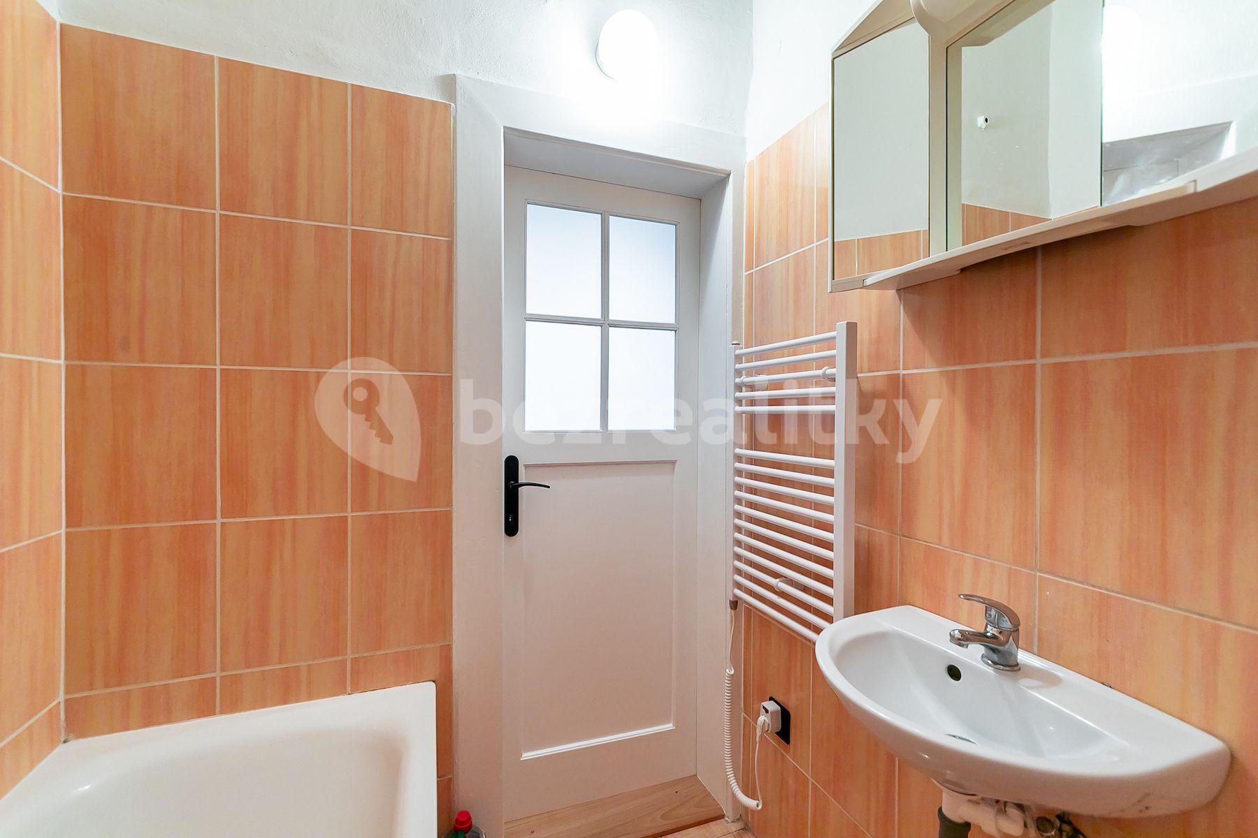 Prodej bytu 1+kk 26 m², Šlikova, Praha, Praha