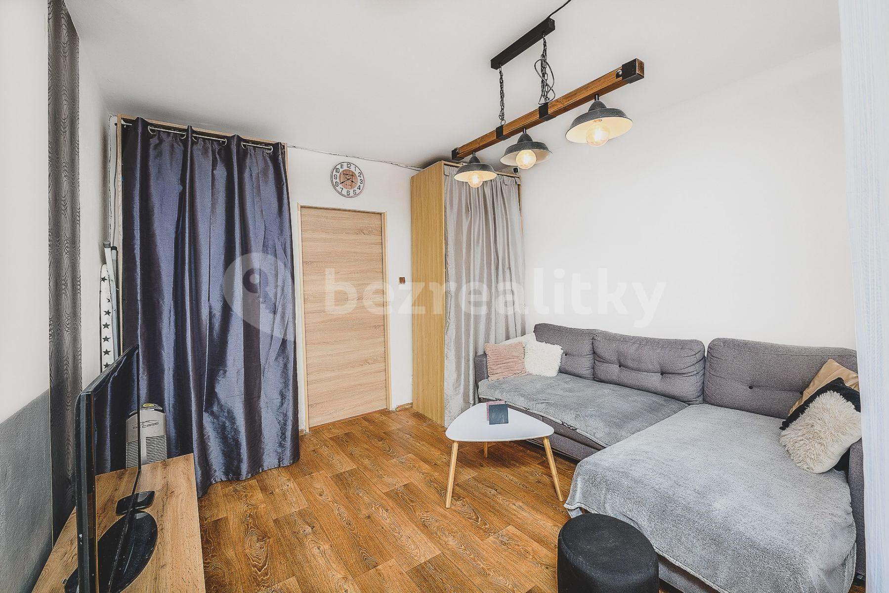 Pronájem bytu 3+kk 80 m², Grusova, Pardubice, Pardubický kraj