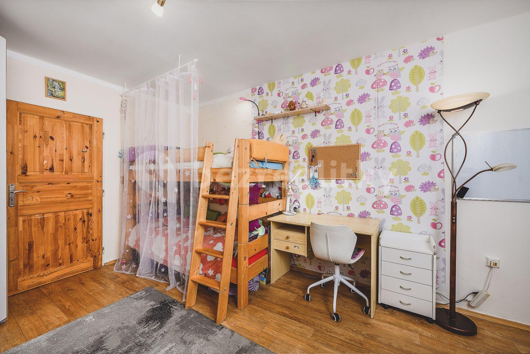 Pronájem bytu 3+kk 80 m², Grusova, Pardubice, Pardubický kraj