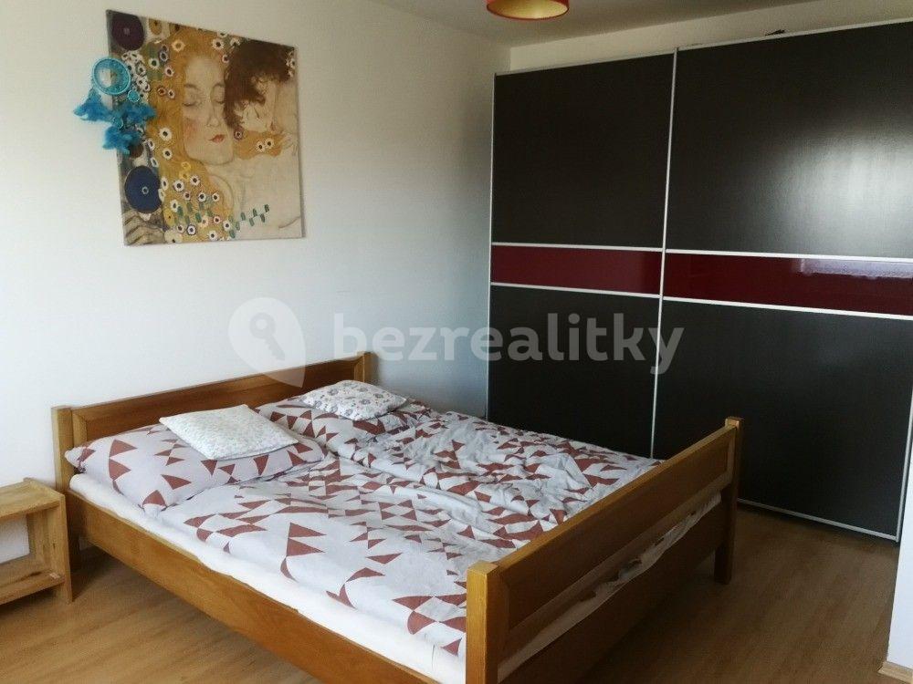 Pronájem bytu 3+kk 66 m², Benešovská, Kamenice, Středočeský kraj