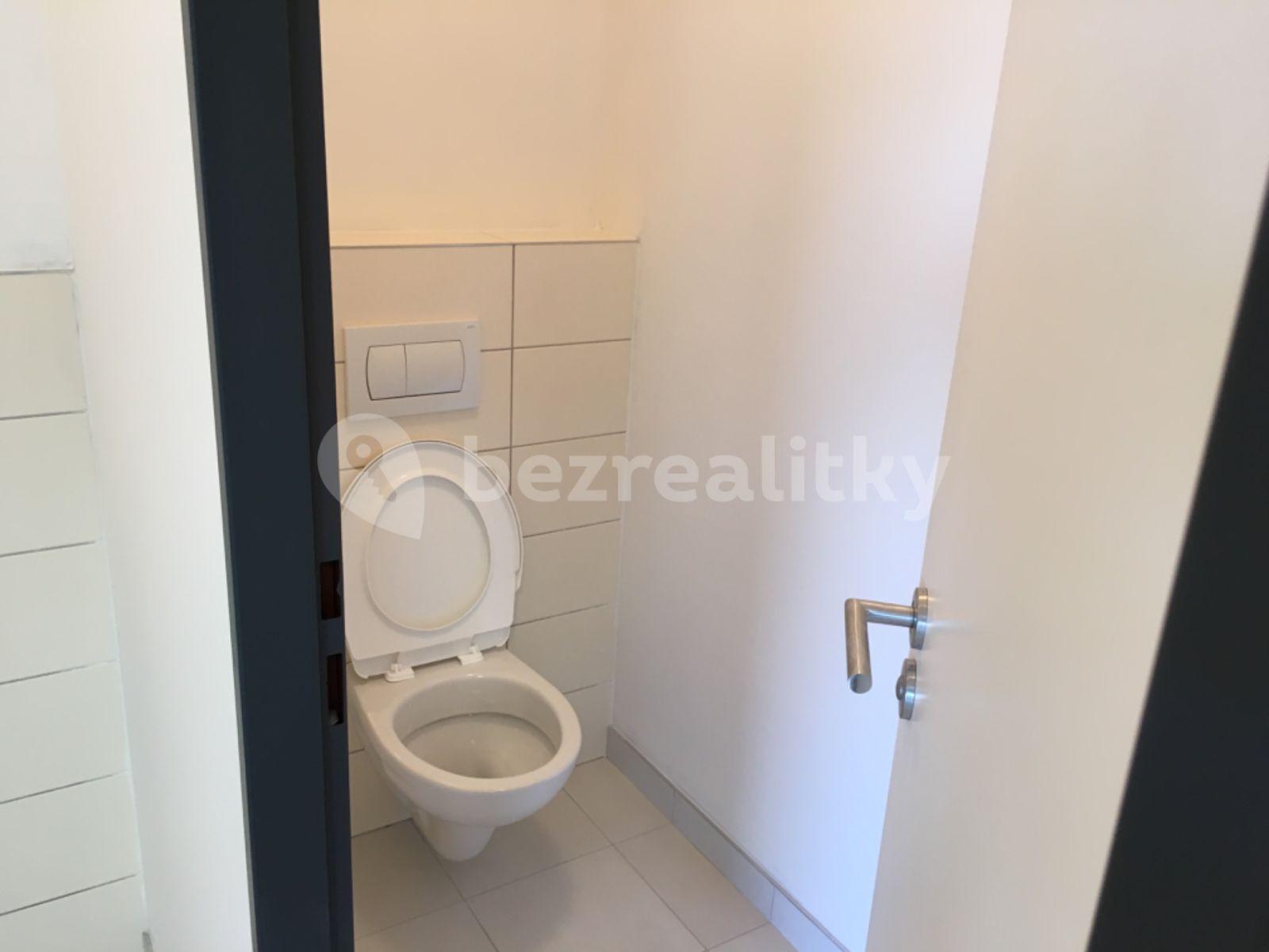 Pronájem nebytového prostoru 220 m², Průmyslová, Jeneč, Středočeský kraj