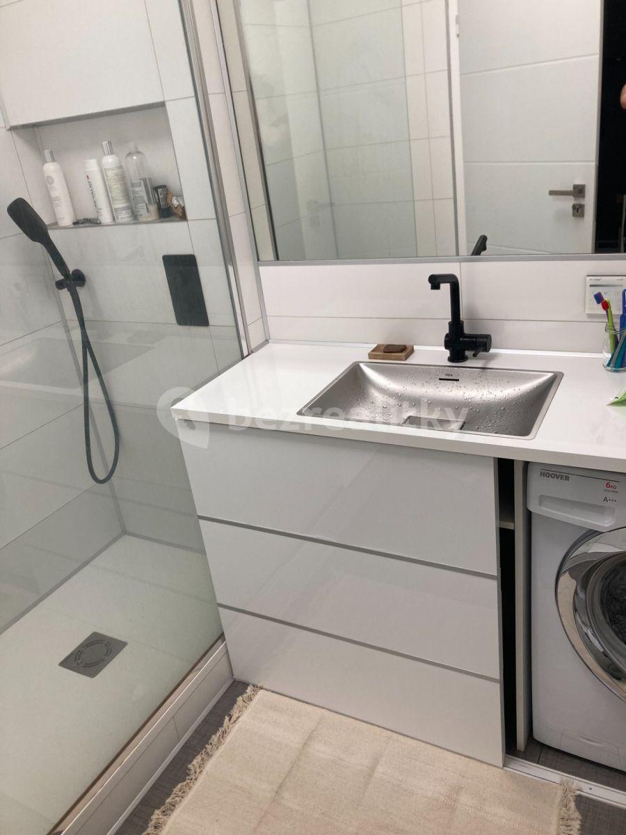 Pronájem bytu 3+kk 65 m², Divišovská, Praha, Praha