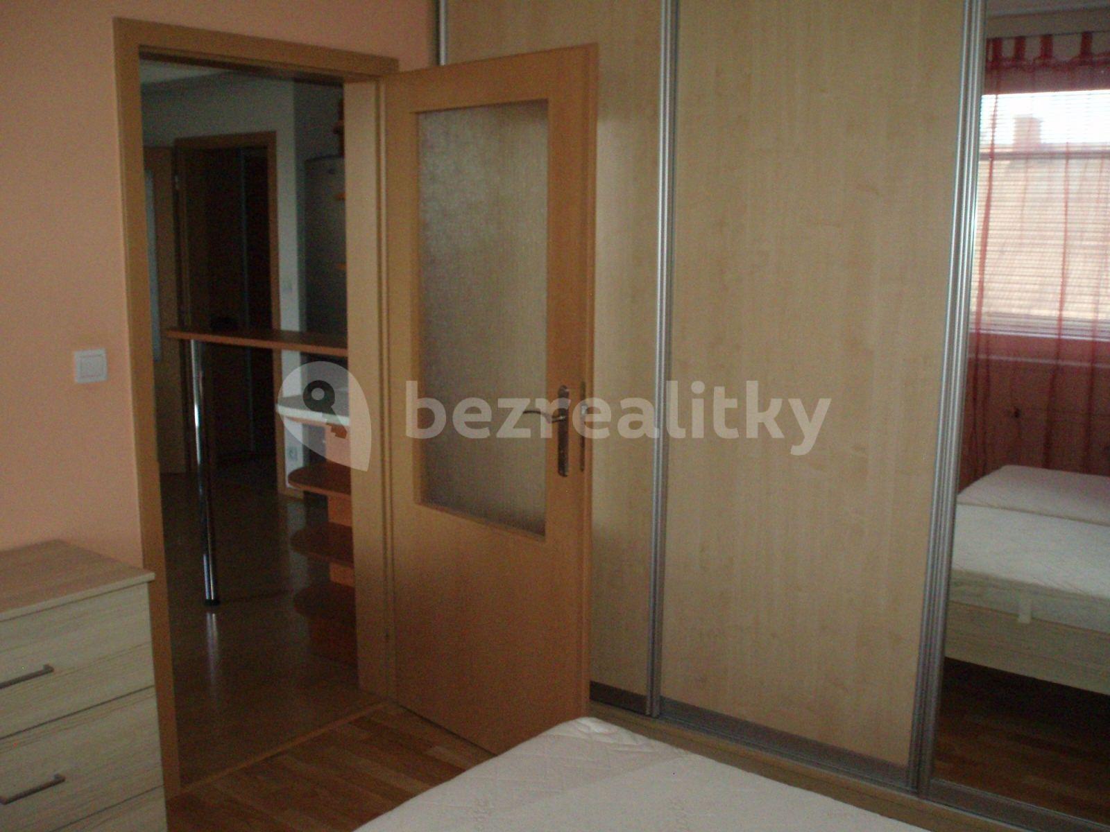 Pronájem bytu 2+kk 47 m², Dubová, Pardubice, Pardubický kraj