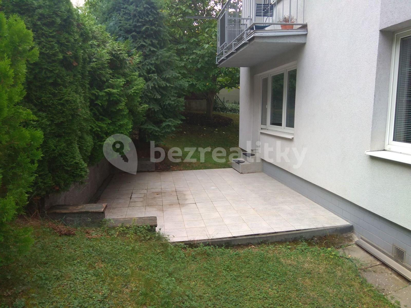 Pronájem bytu 3+kk 115 m², Nad Cementárnou, Praha, Praha