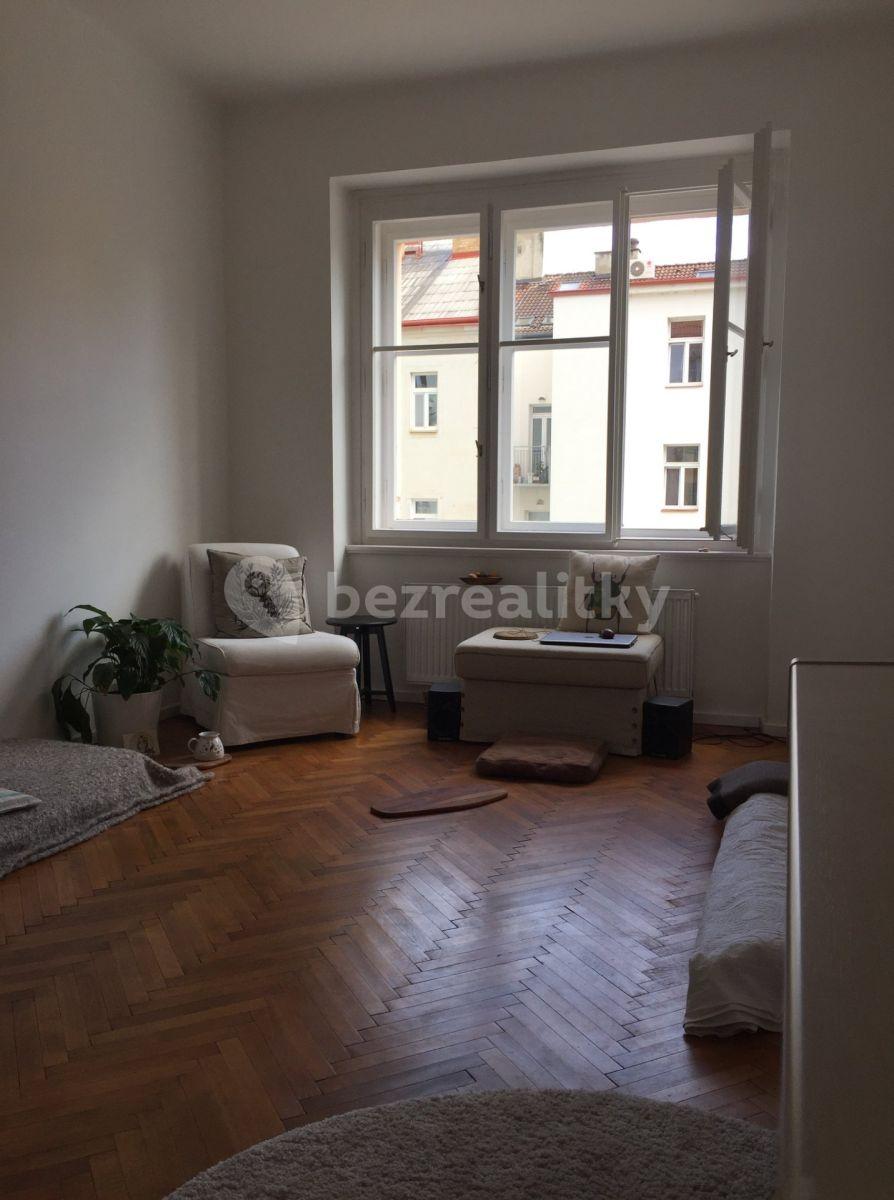 Pronájem bytu 2+kk 50 m², náměstí Dr. Václava Holého, Praha, Praha