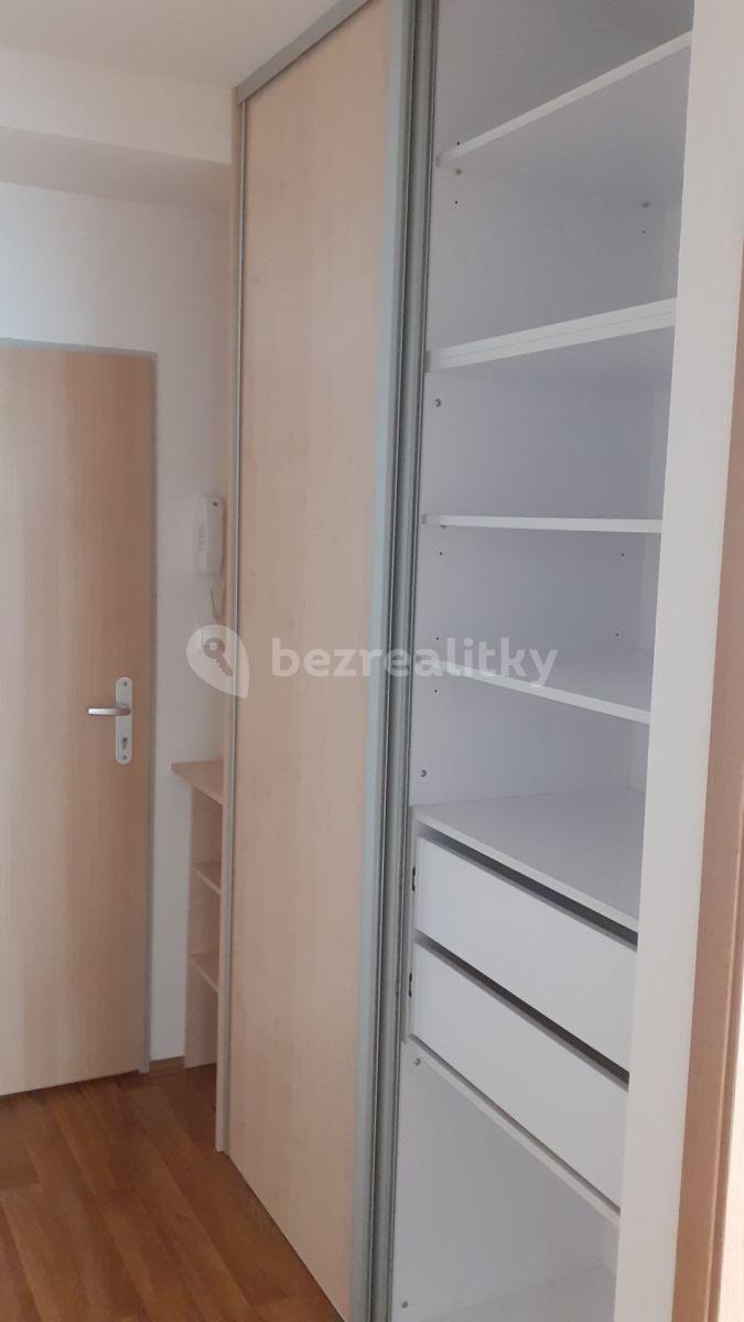 Pronájem bytu 2+kk 45 m², V Honech, Klecany, Středočeský kraj