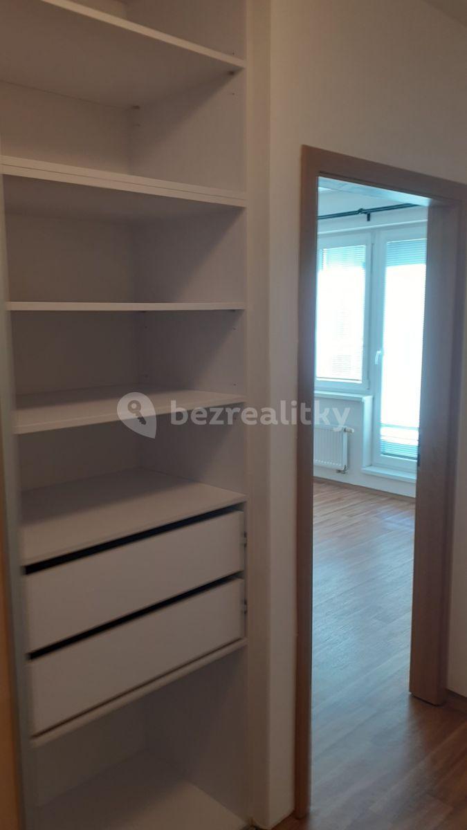 Pronájem bytu 2+kk 45 m², V Honech, Klecany, Středočeský kraj