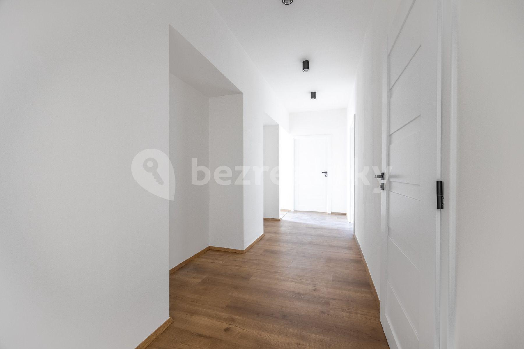 Prodej bytu 3+kk 68 m², Stehlíkova, Slaný, Středočeský kraj