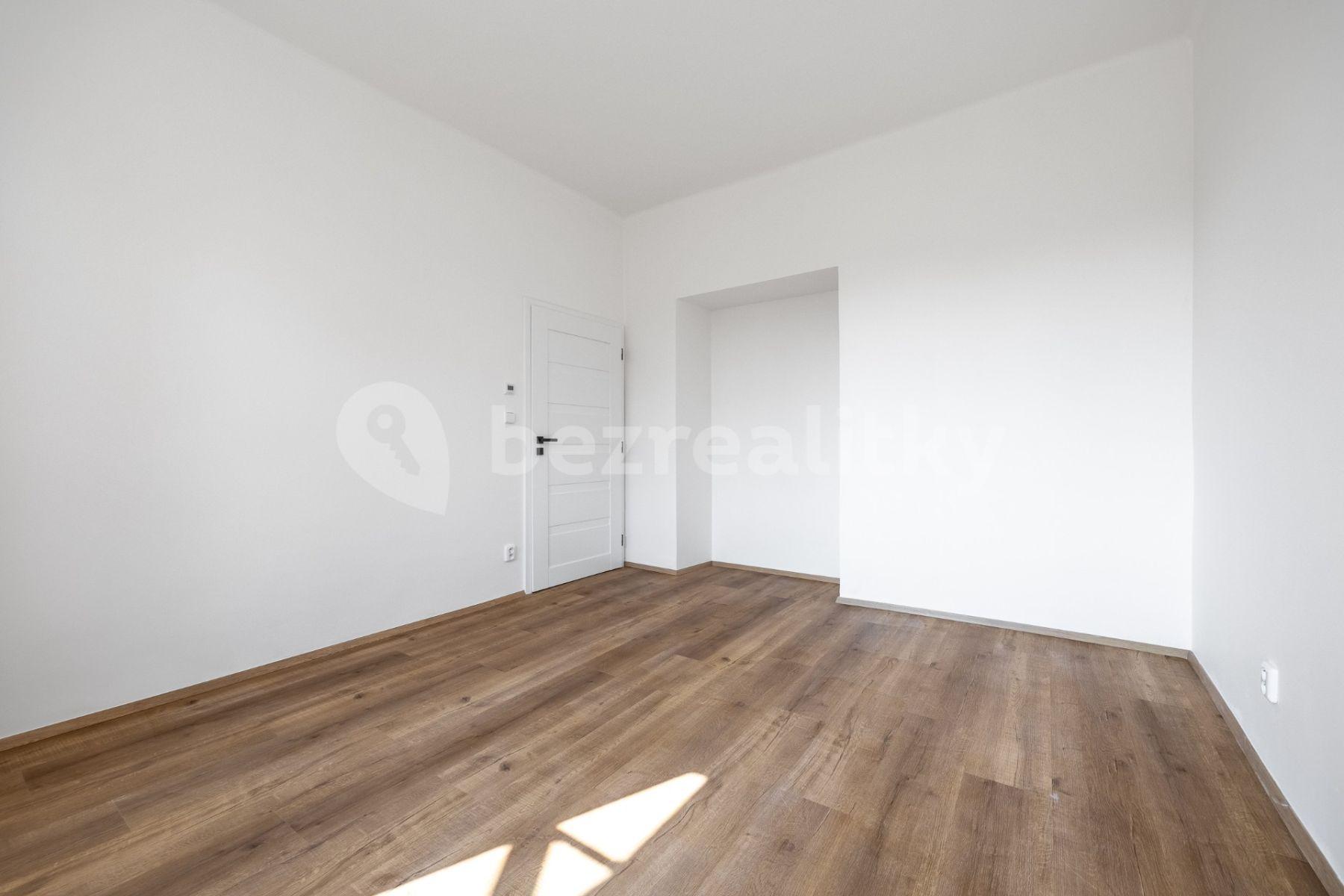 Prodej bytu 3+kk 68 m², Stehlíkova, Slaný, Středočeský kraj