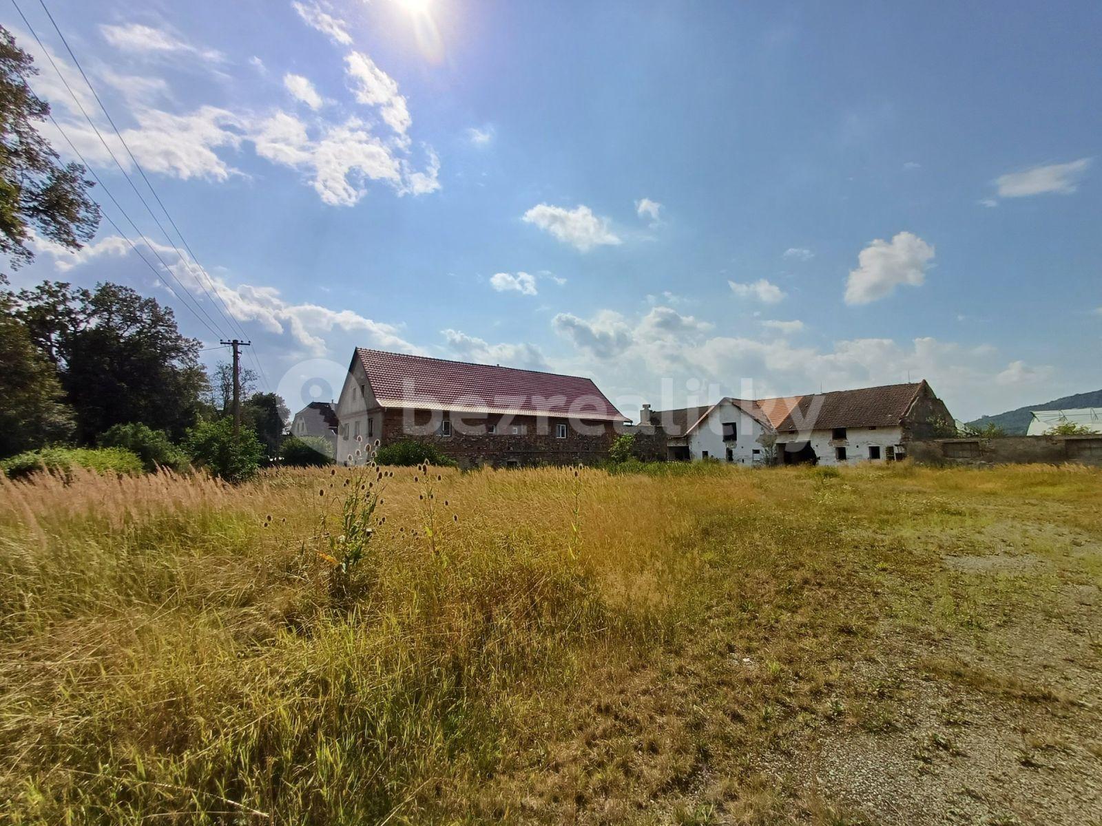 Prodej domu 1.000 m², pozemek 3.821 m², Okna, Liberecký kraj