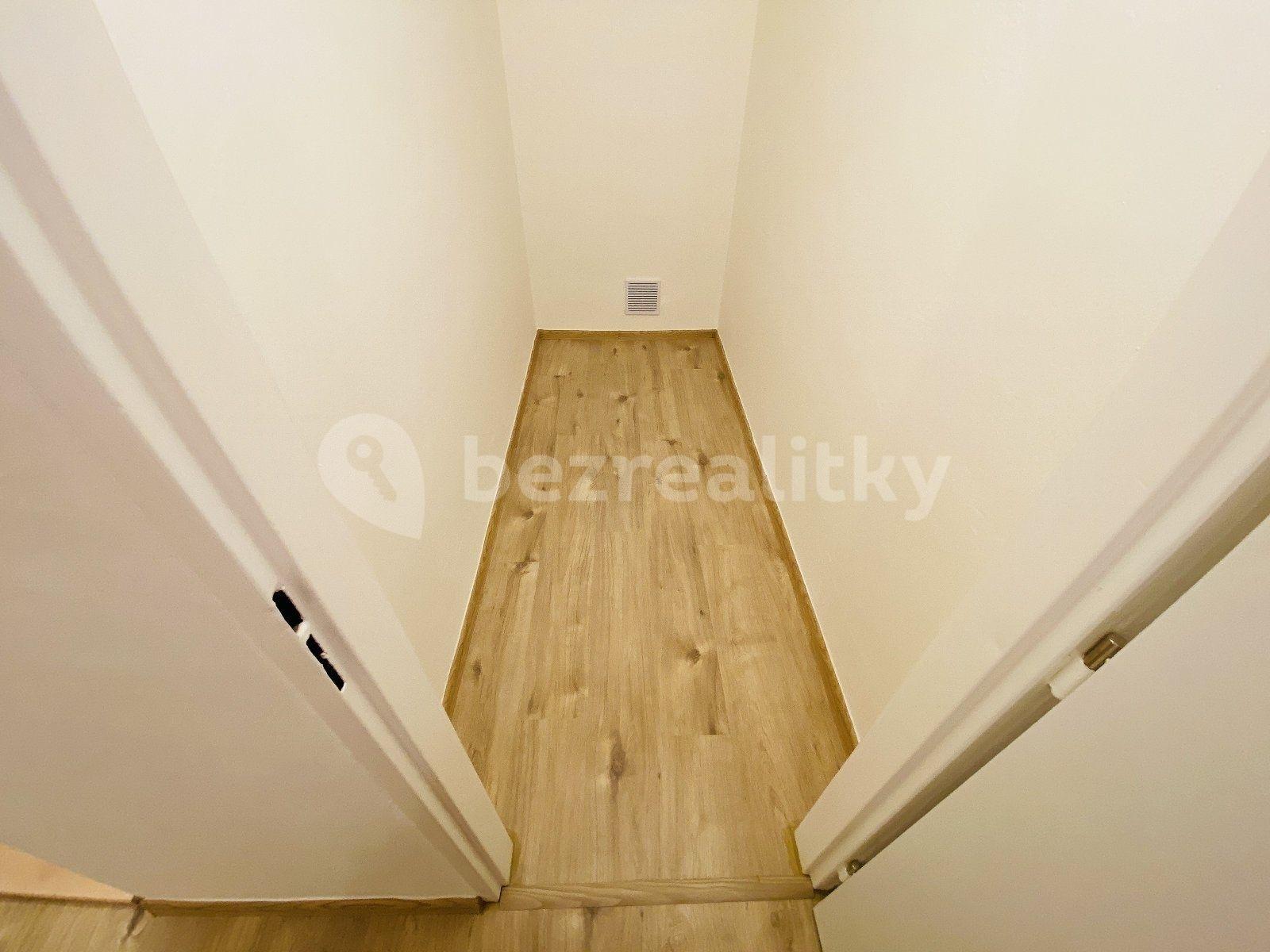 Pronájem bytu 2+1 58 m², Jana Nerudy, Hlučín, Moravskoslezský kraj