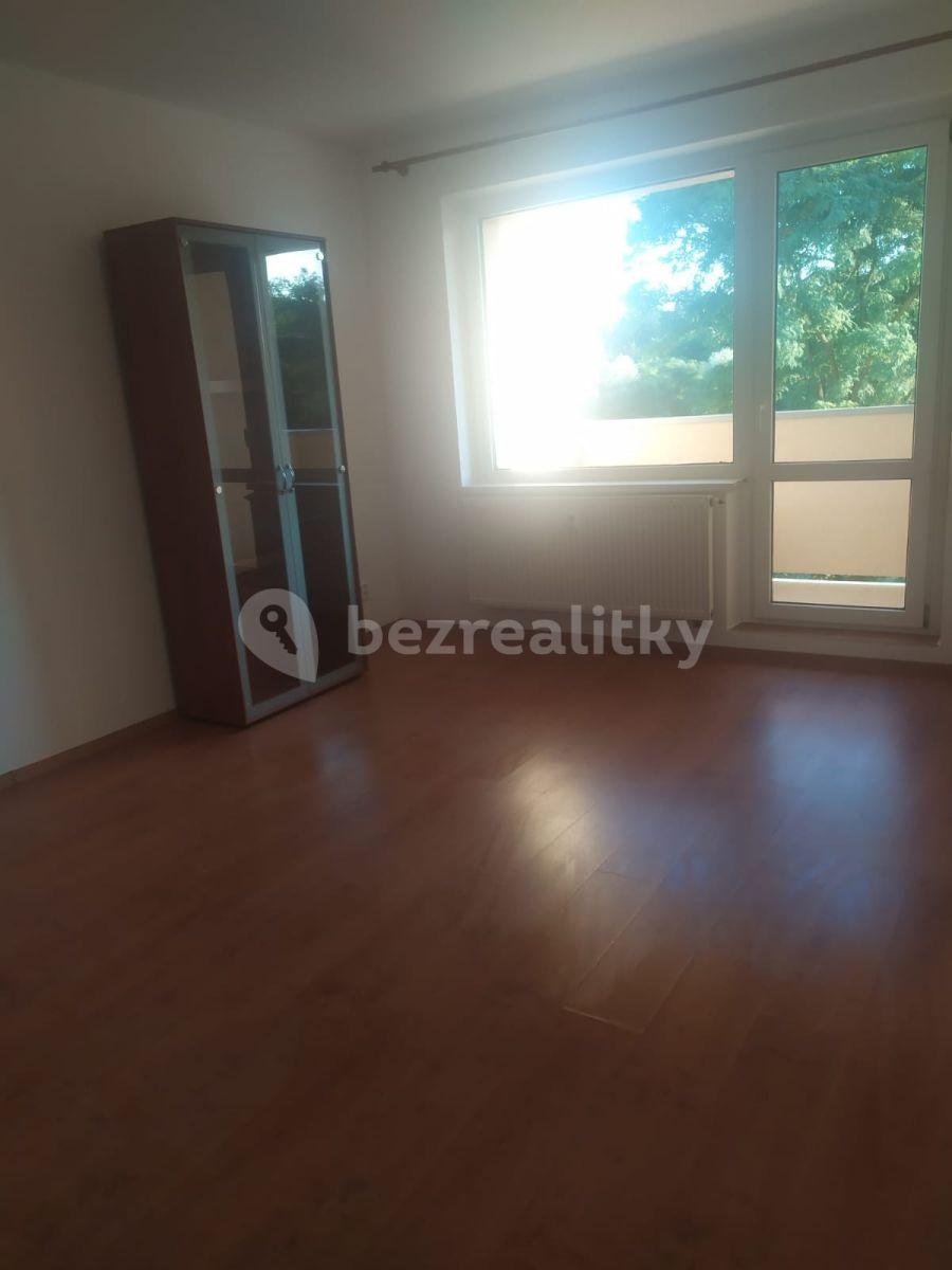 Pronájem bytu 2+1 60 m², Milovice, Středočeský kraj