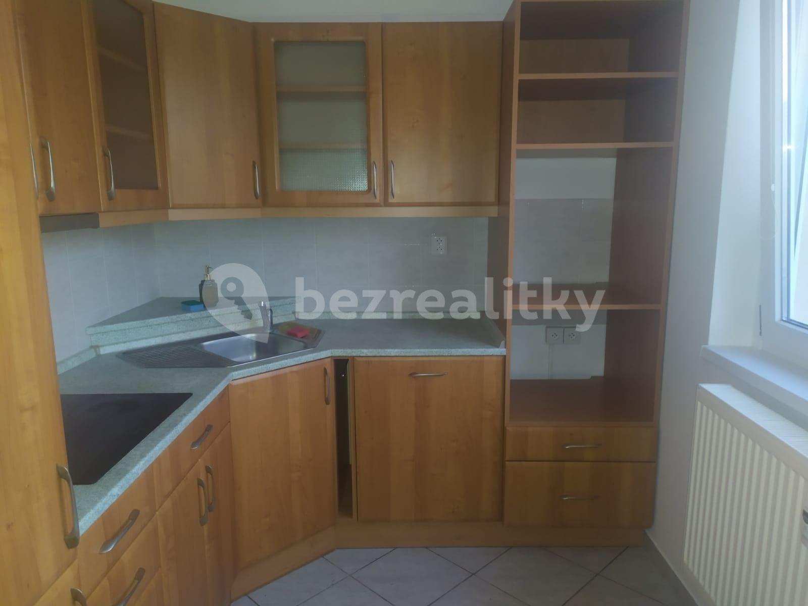 Pronájem bytu 2+1 60 m², Milovice, Středočeský kraj