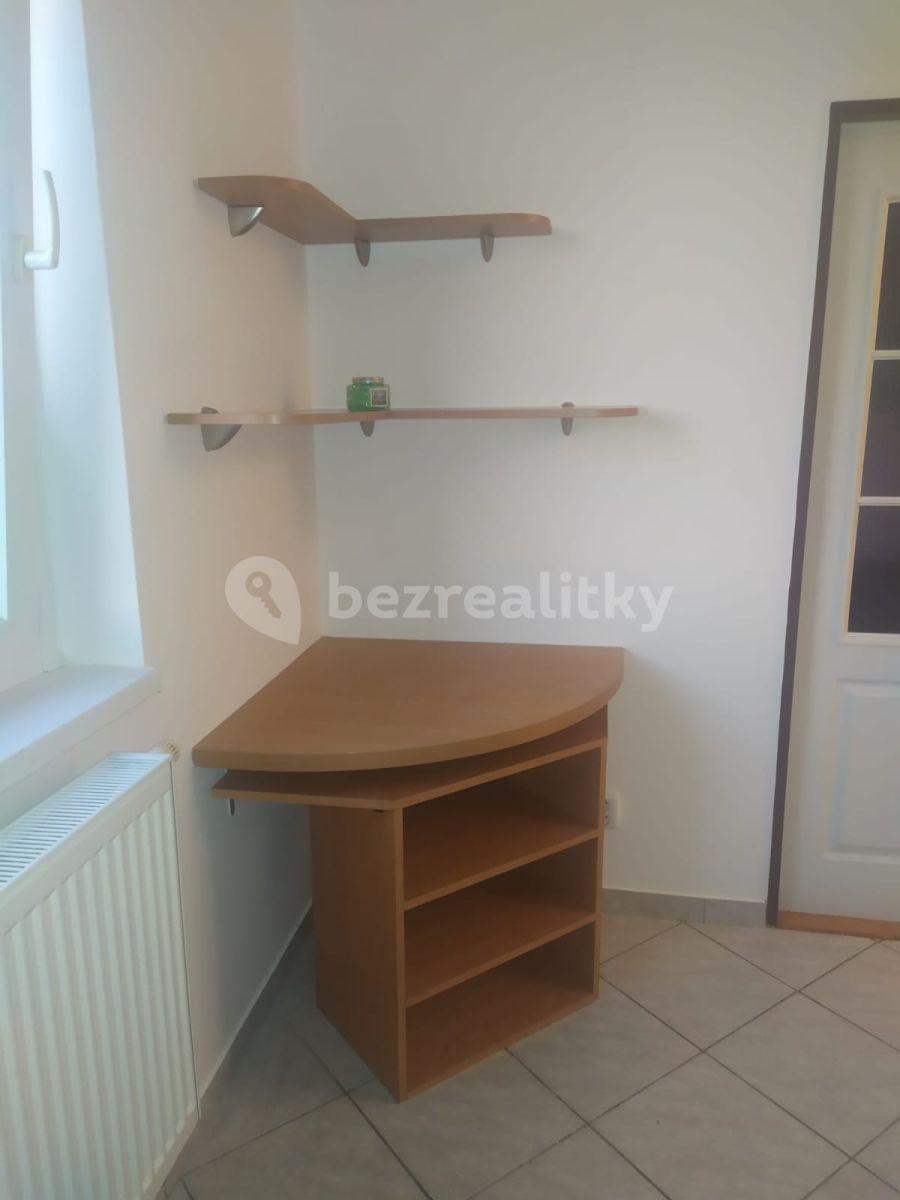 Pronájem bytu 2+1 60 m², Milovice, Středočeský kraj