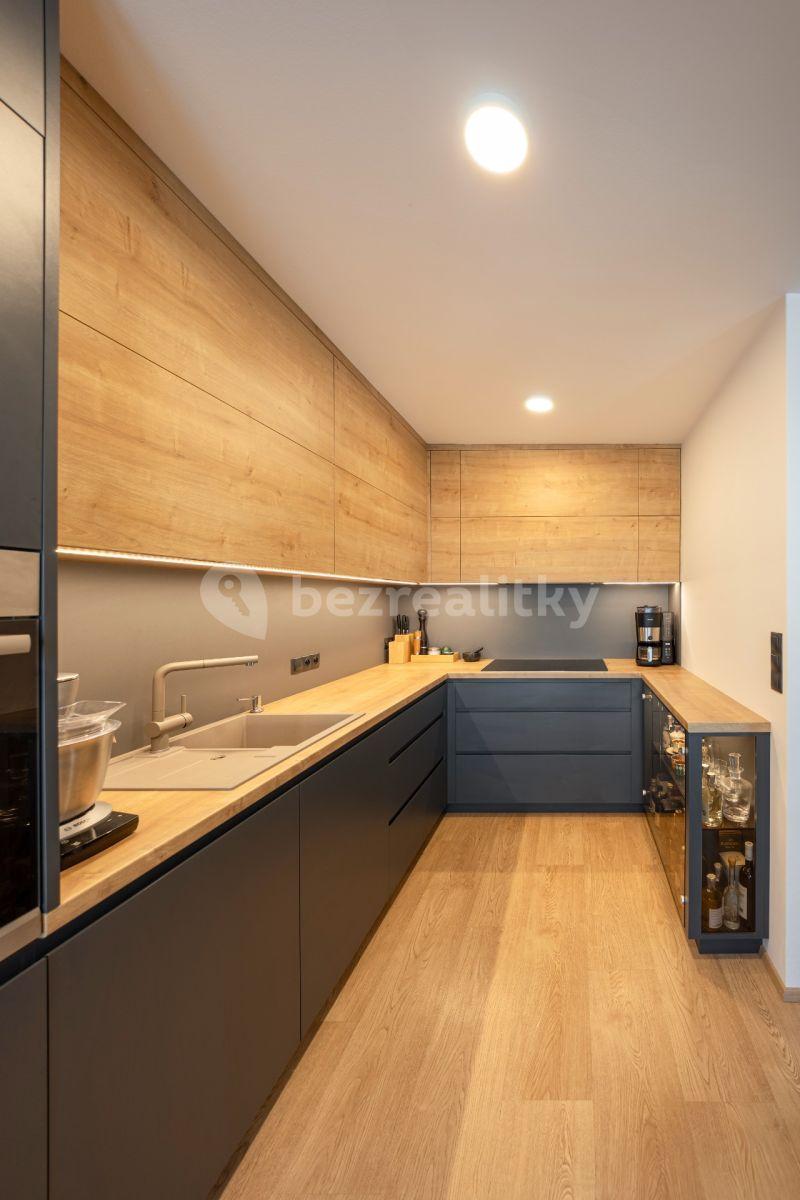 Prodej bytu 3+kk 67 m², Petržílkova, Praha, Praha