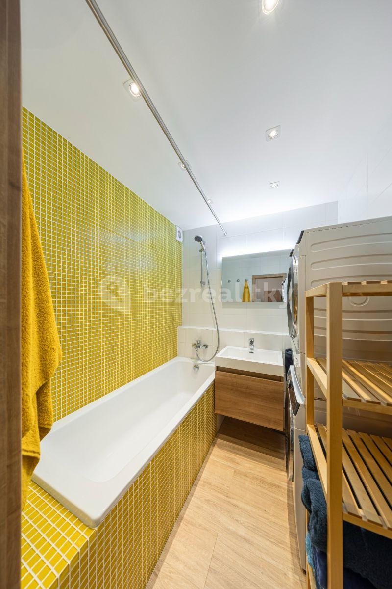 Prodej bytu 3+kk 67 m², Petržílkova, Praha, Praha