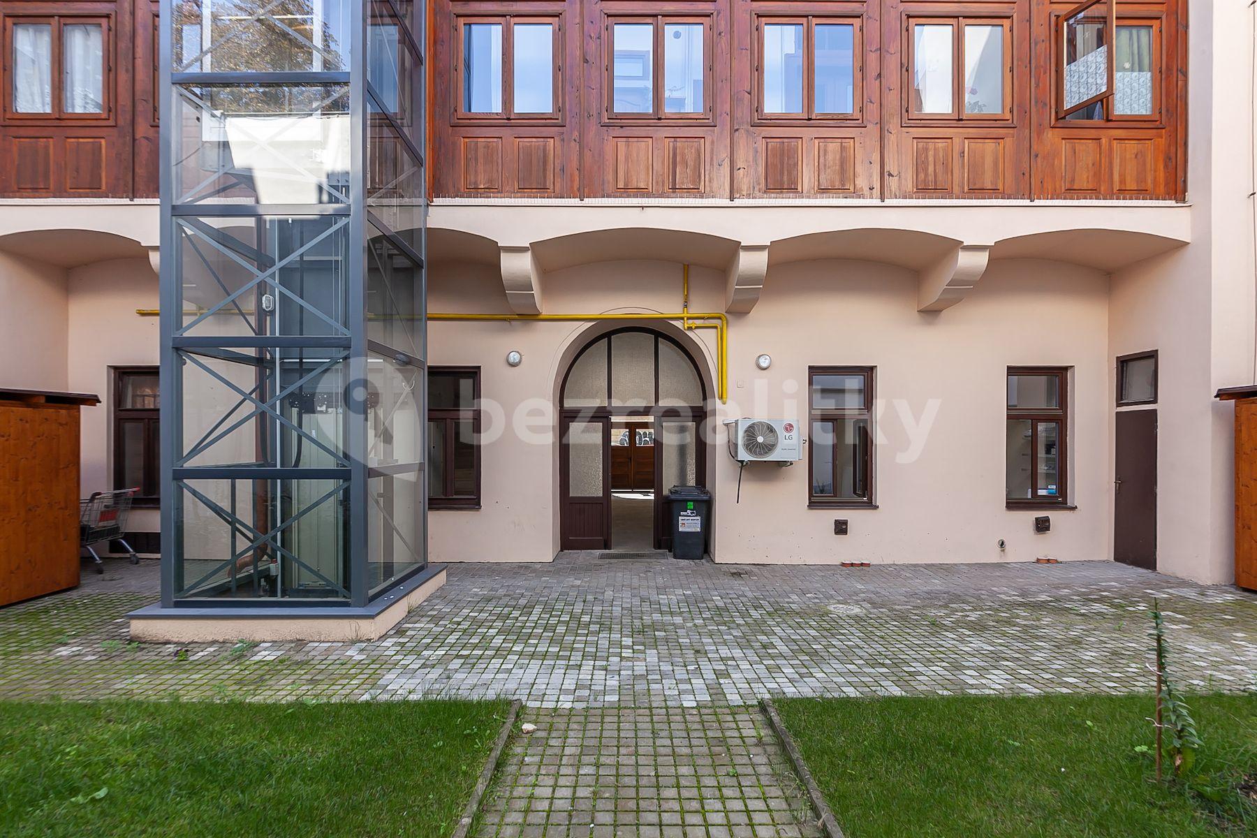 Prodej bytu 2+1 61 m², Křižíkova, Praha, Praha