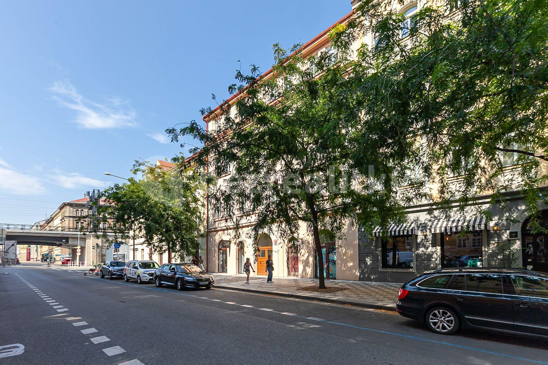 Prodej bytu 2+1 61 m², Křižíkova, Praha, Praha