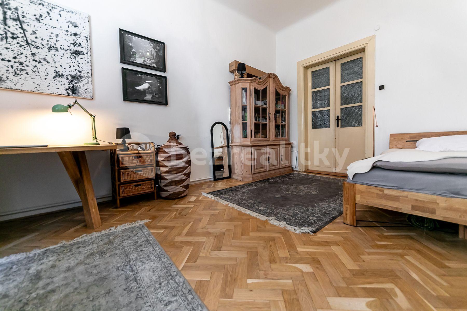 Prodej bytu 1+1 53 m², Janovského, Praha, Praha