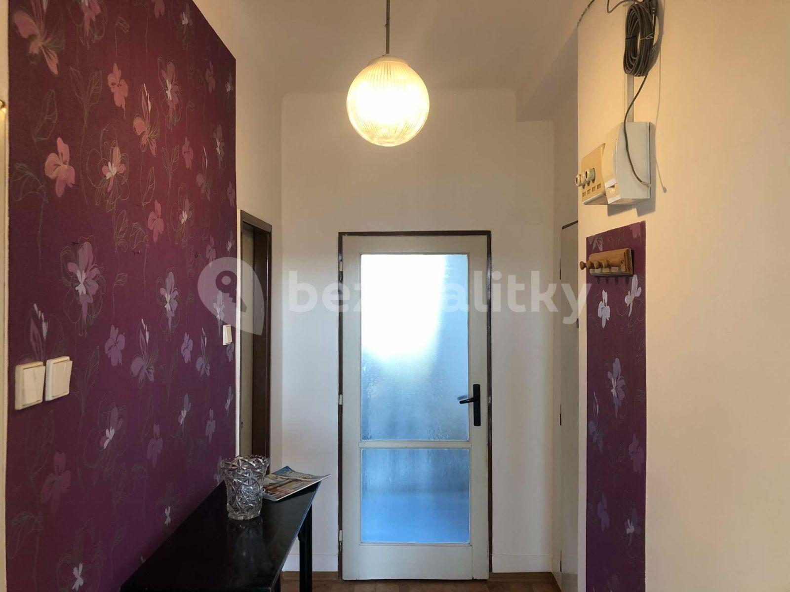 Pronájem bytu 1+1 44 m², U První baterie, Praha, Praha