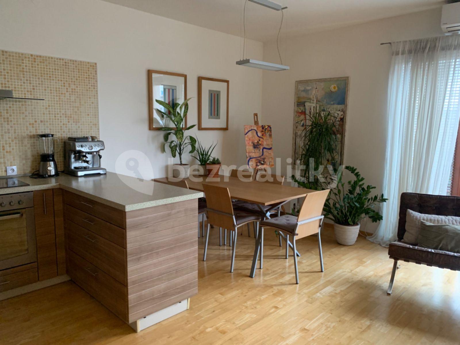 Pronájem bytu 2+kk 62 m², Vršovická, Praha, Praha