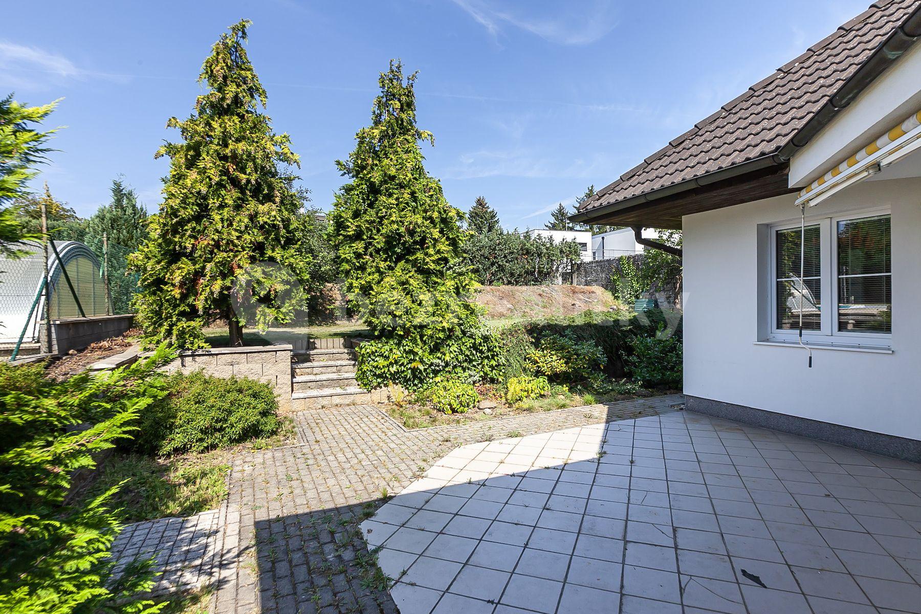 Prodej domu 203 m², pozemek 953 m², Diamantová, Praha, Praha