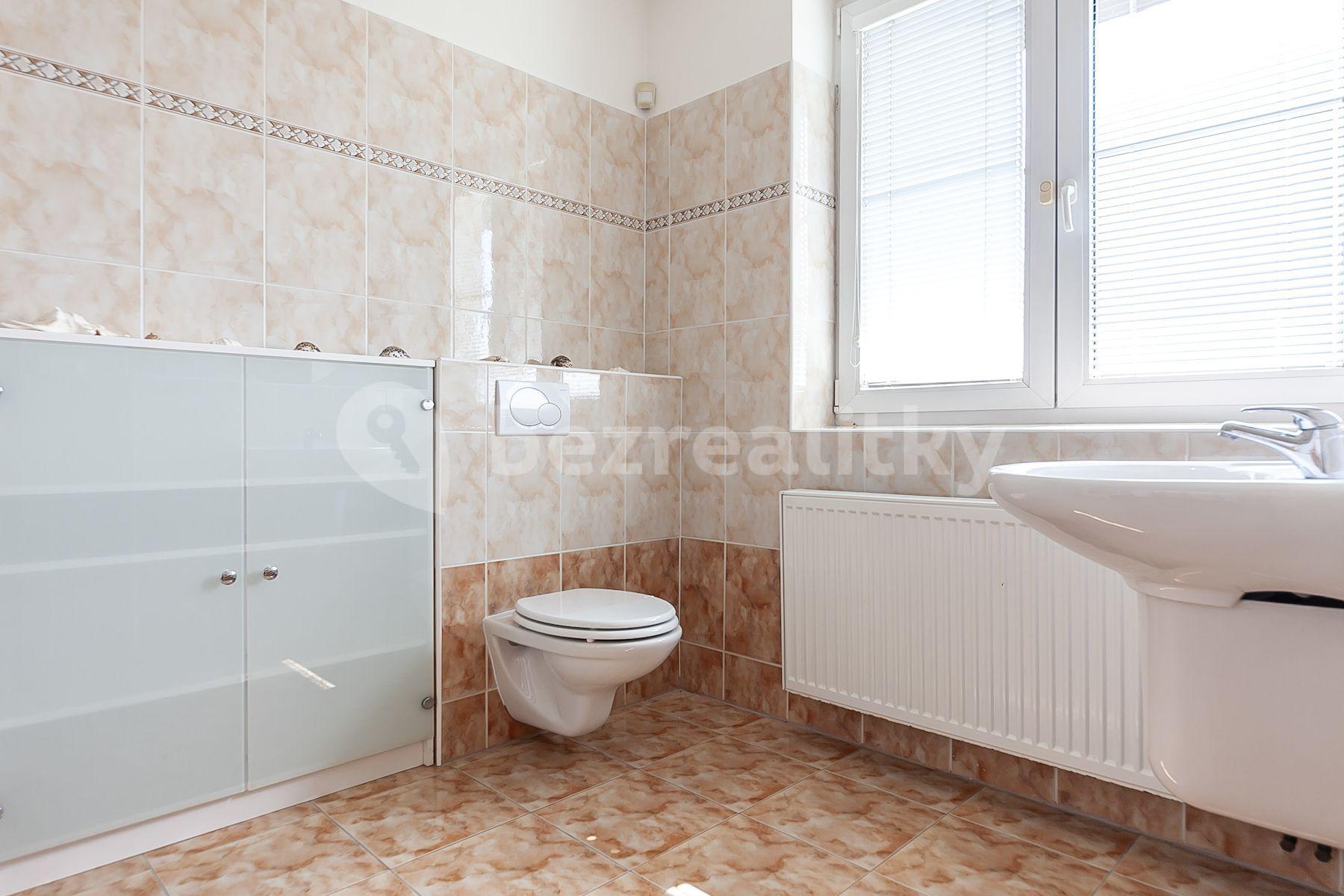 Prodej domu 203 m², pozemek 953 m², Diamantová, Praha, Praha