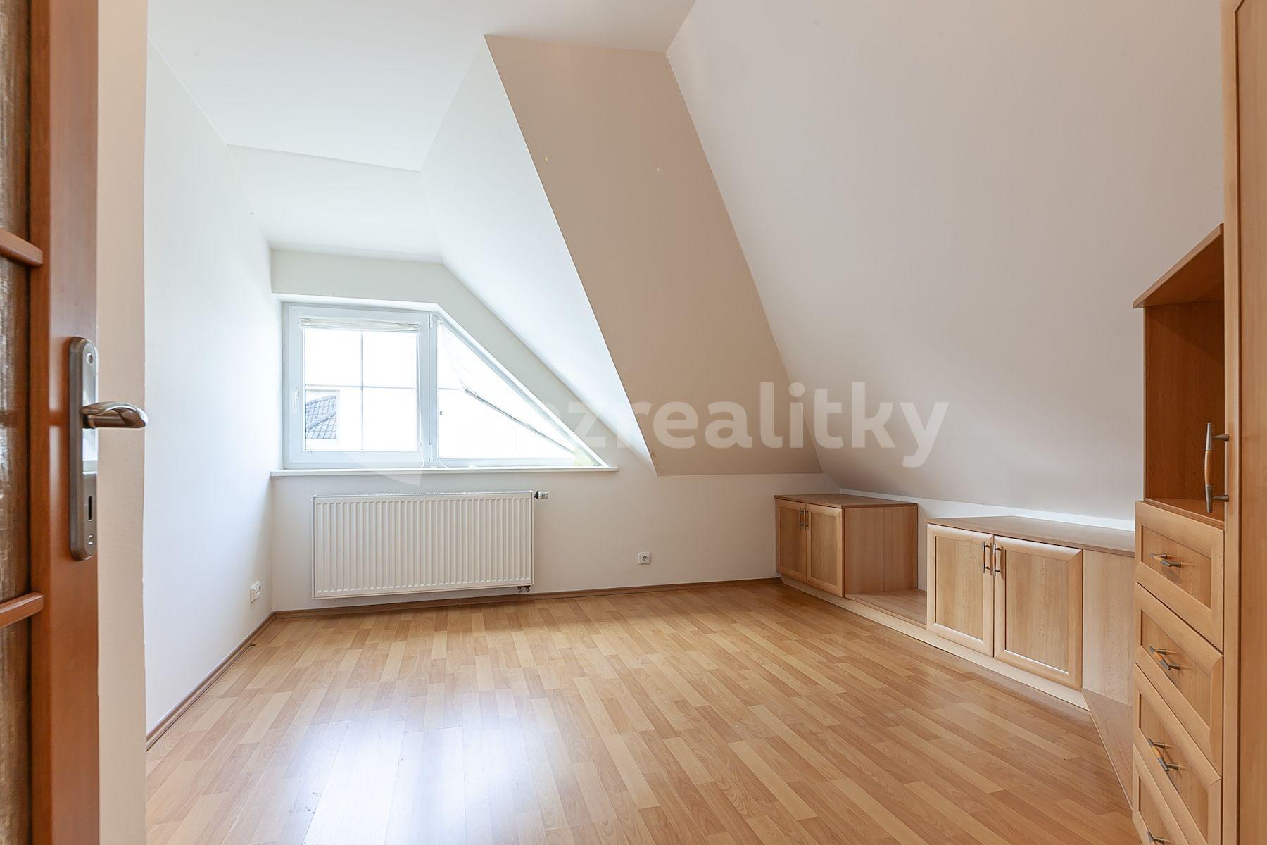 Prodej domu 203 m², pozemek 953 m², Diamantová, Praha, Praha