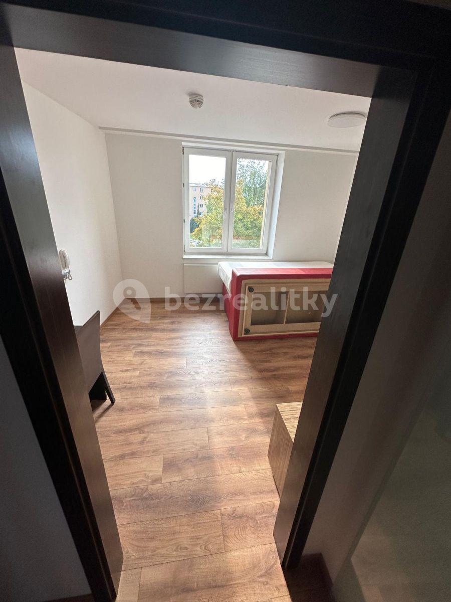 Pronájem bytu 1+kk 23 m², Suchdolské náměstí, Praha, Praha