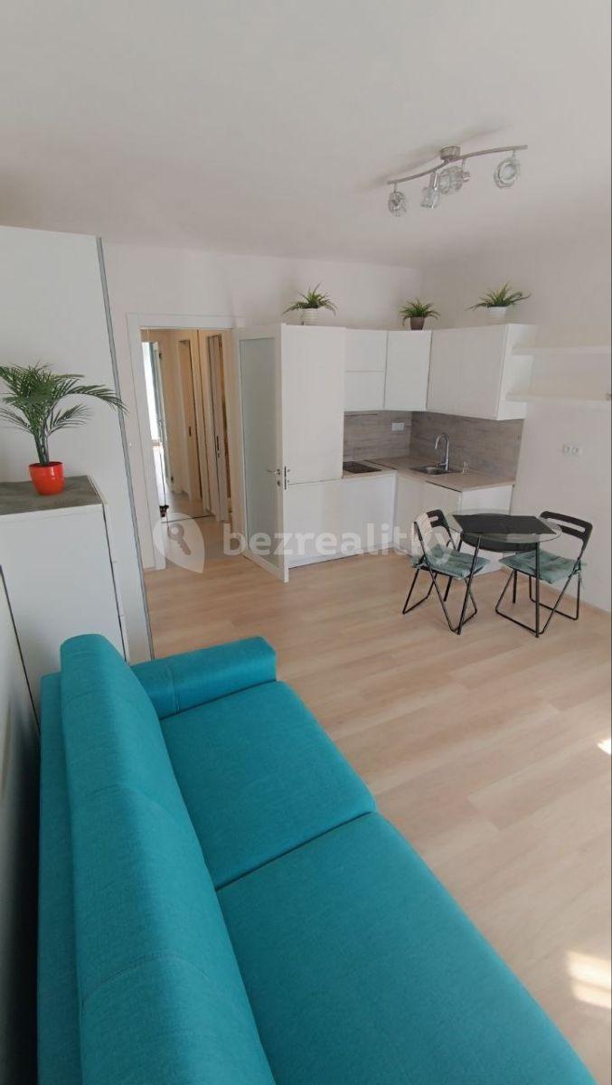 Pronájem bytu 1+kk 30 m², Strančická, Praha, Praha