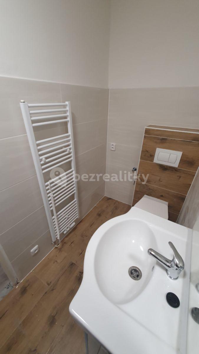 Pronájem bytu 1+kk 27 m², třída Míru, Olomouc, Olomoucký kraj