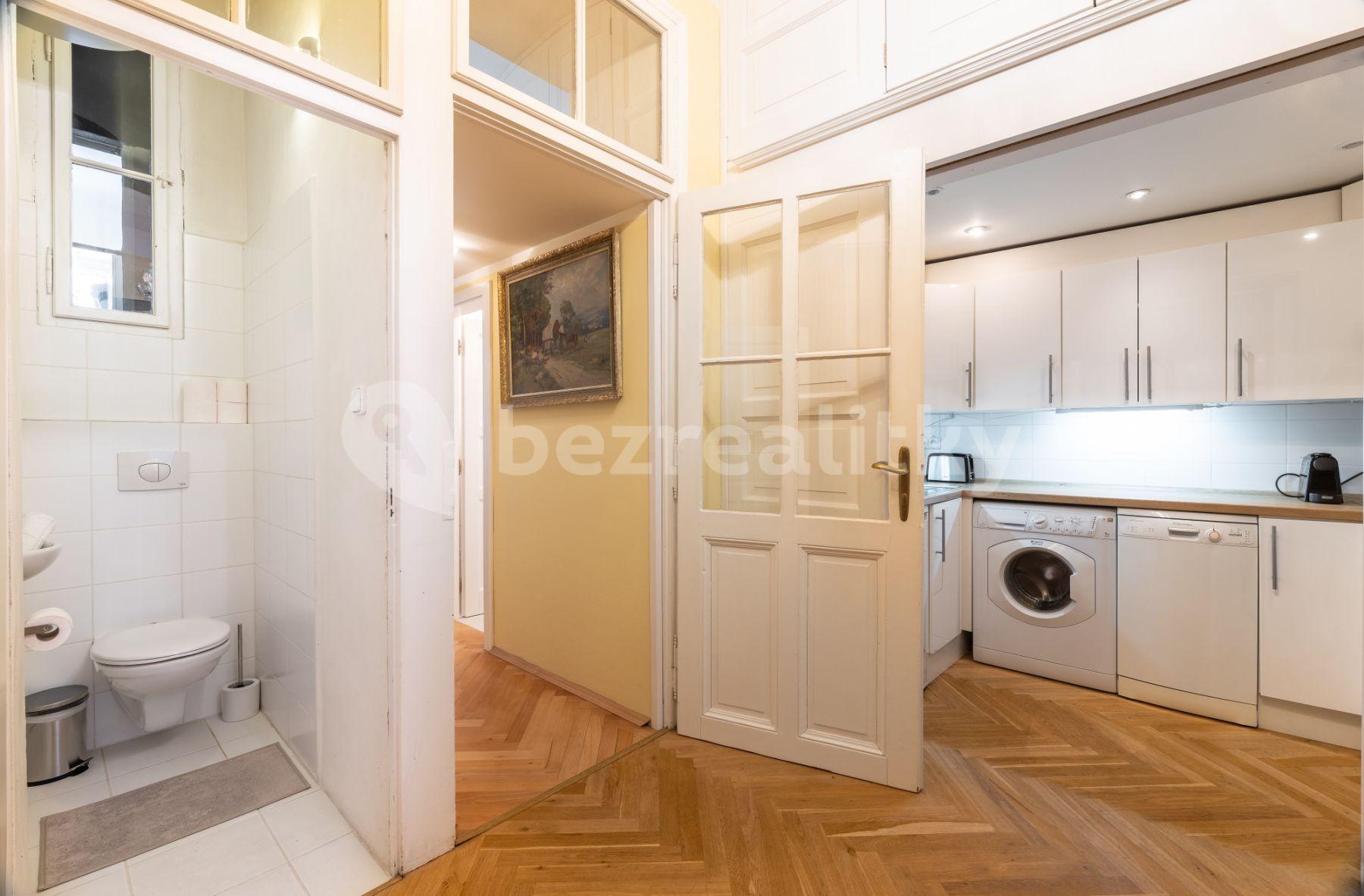 Pronájem bytu 2+1 58 m², Lužická, Praha, Praha