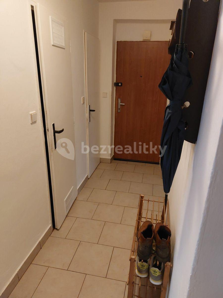 Pronájem bytu 2+1 65 m², Staré Hradiště, Pardubický kraj