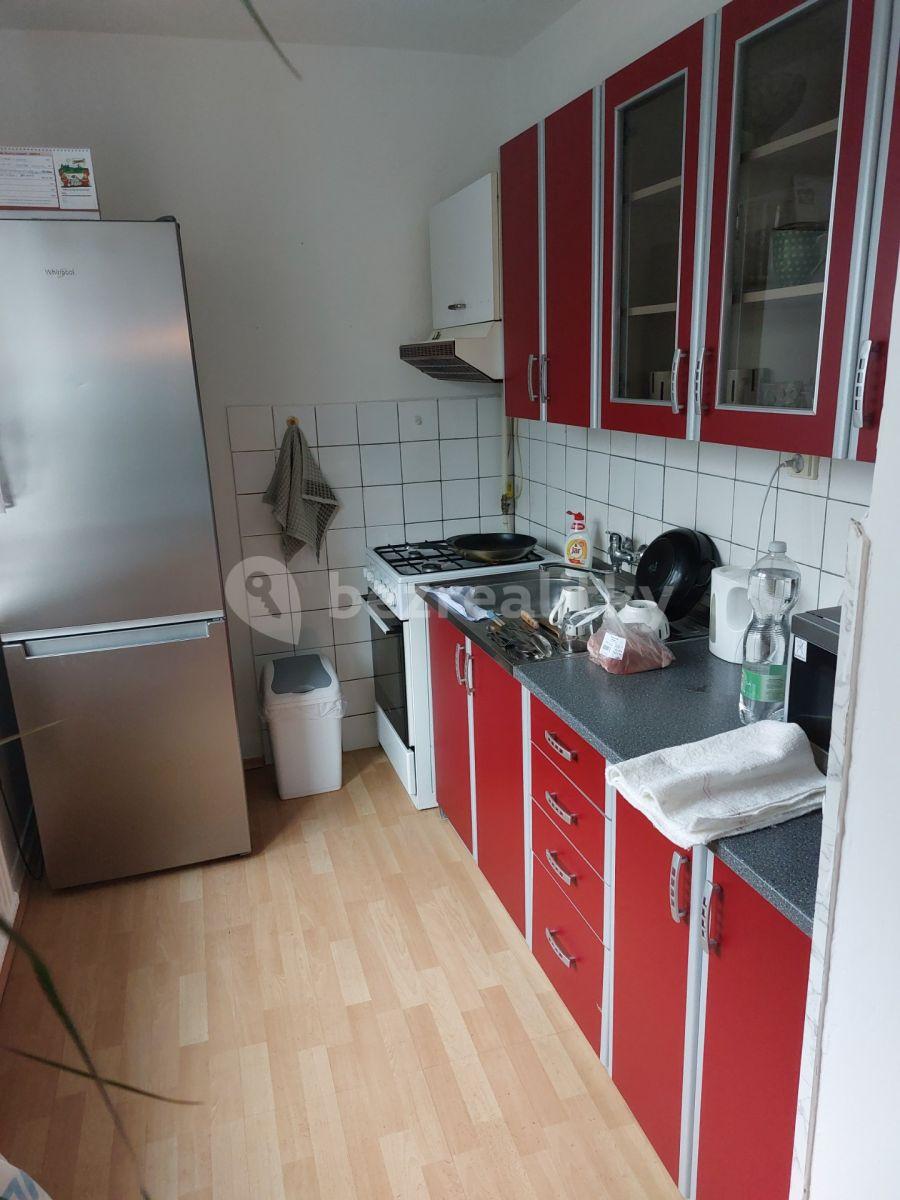 Pronájem bytu 2+1 65 m², Staré Hradiště, Pardubický kraj