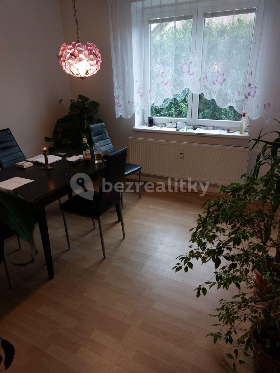 Pronájem bytu 2+1 65 m², Staré Hradiště, Pardubický kraj