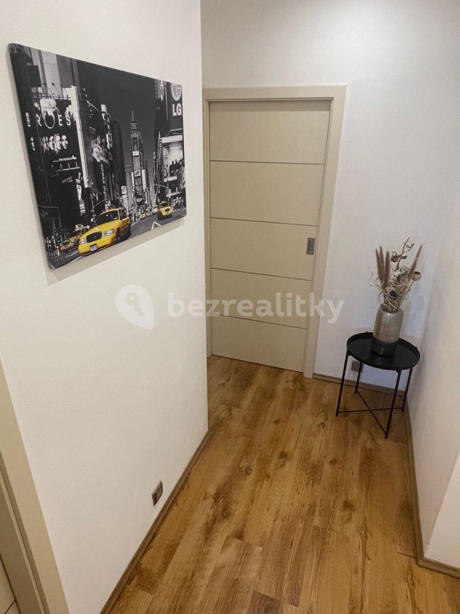 Prodej bytu 3+kk 58 m², Kubánské náměstí, Praha, Praha