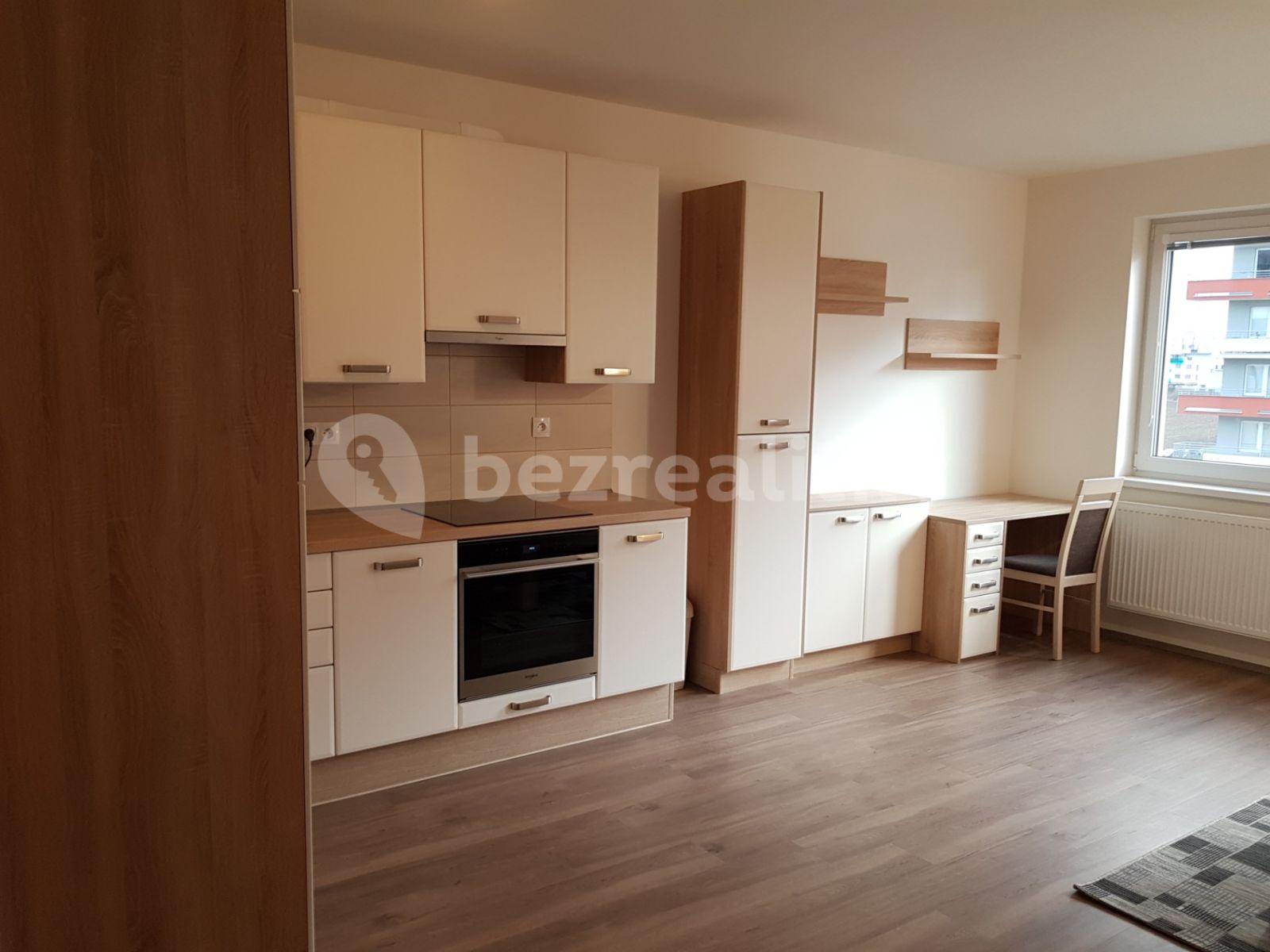 Pronájem bytu 1+kk 40 m², Škrábkových, Praha, Praha