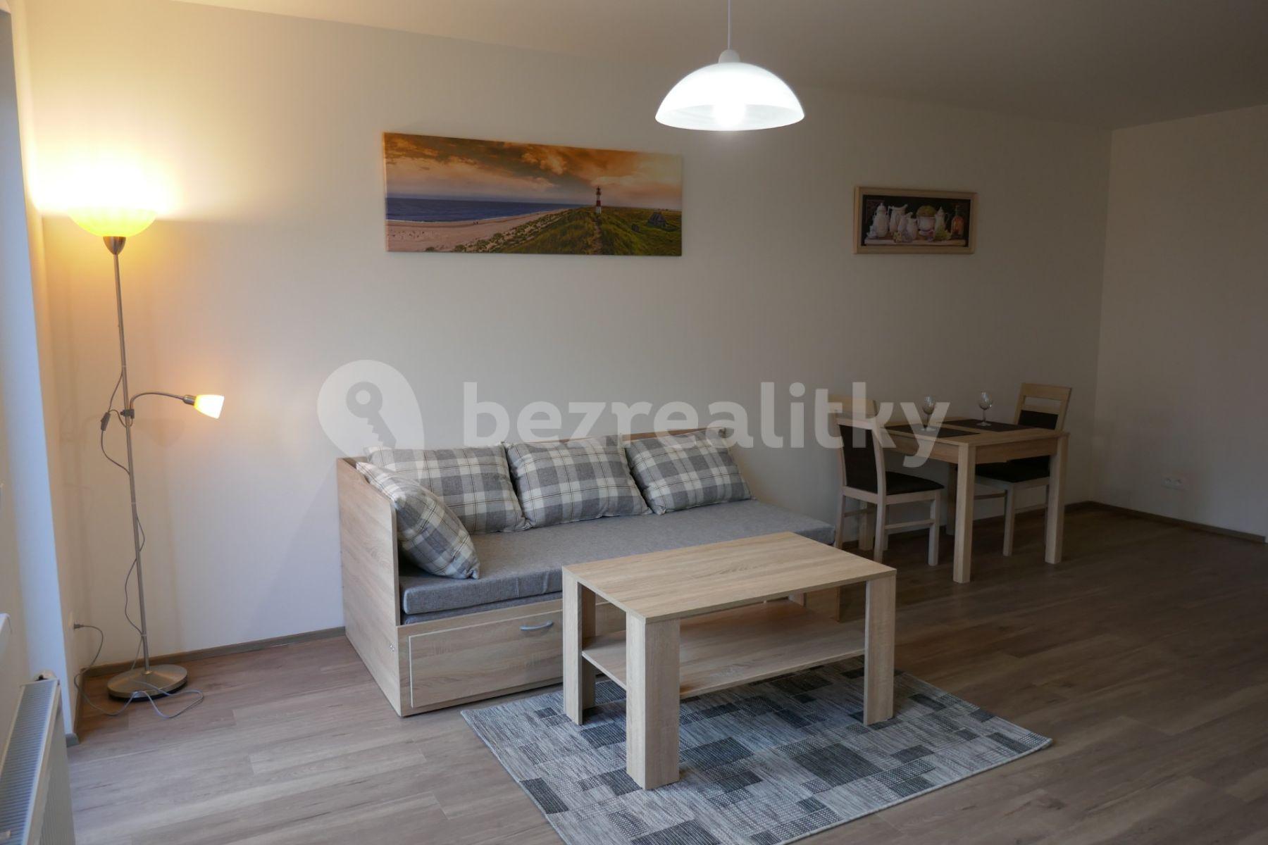 Pronájem bytu 1+kk 40 m², Škrábkových, Praha, Praha