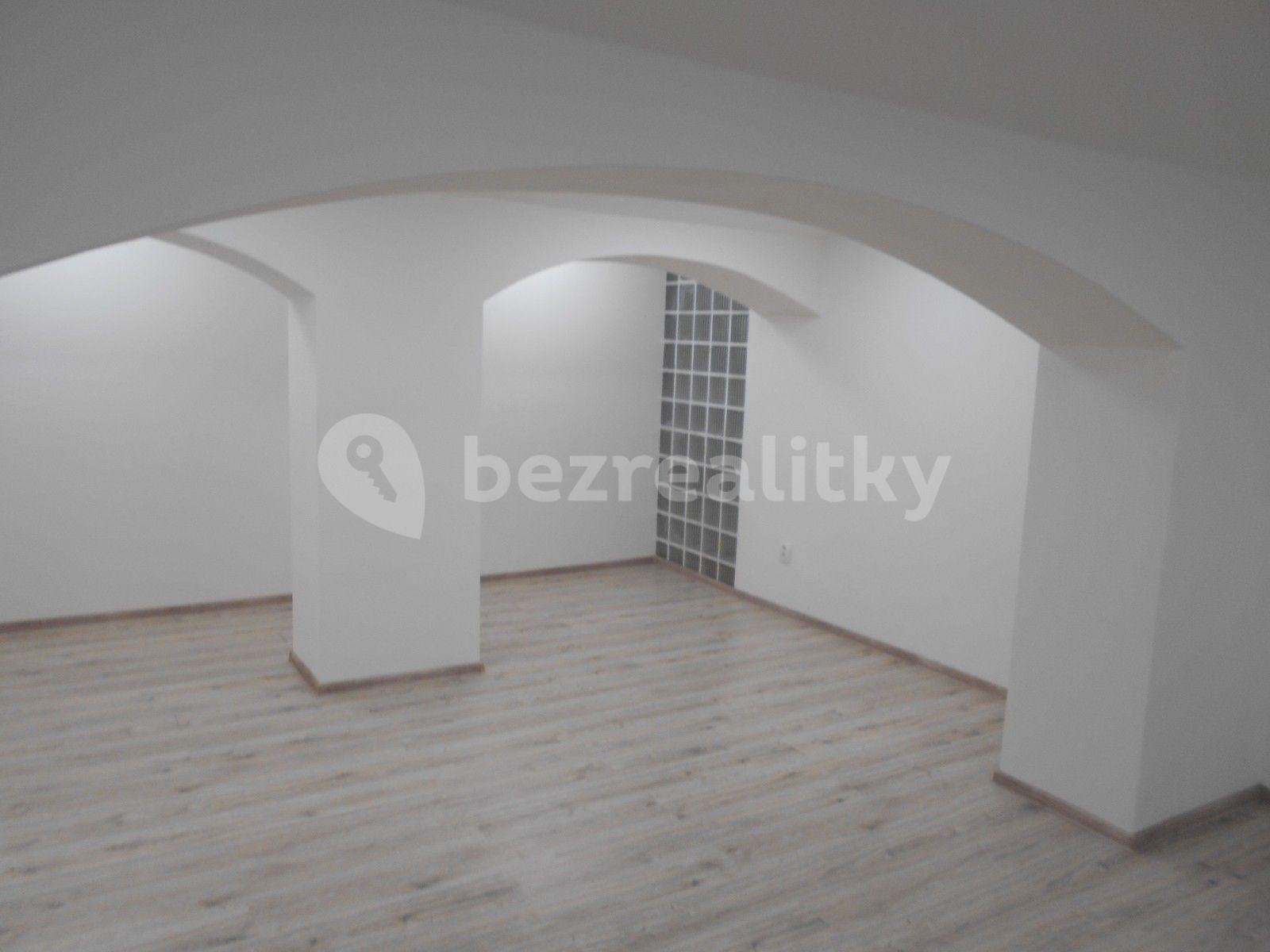 Pronájem bytu 2+kk 57 m², Louny, Ústecký kraj