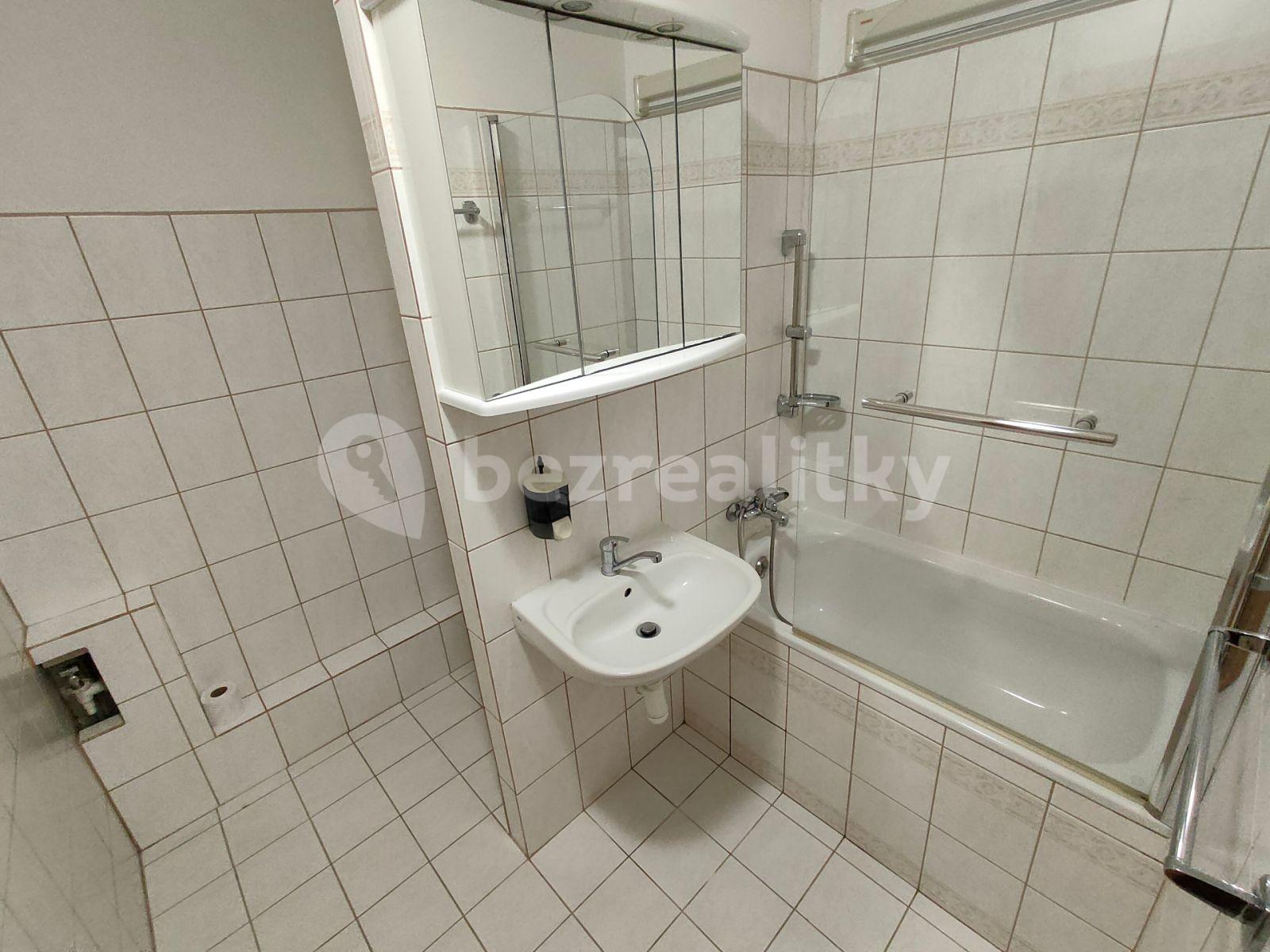 Prodej bytu 1+1 43 m², Hurbanova, Praha, Praha